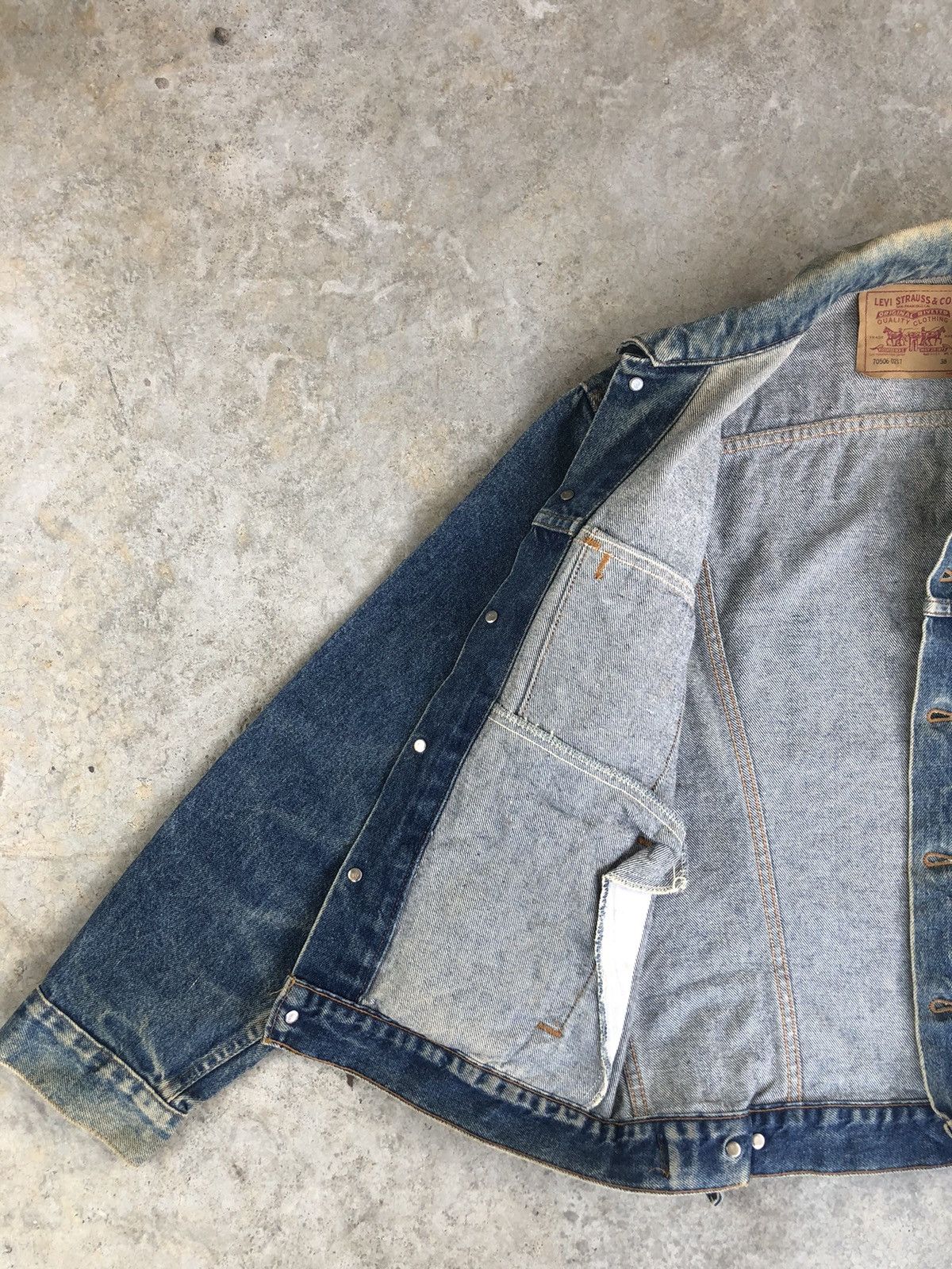 Levi's Vintage 80’s Levi’s Denim Jacket Distressed Stone Wash Size US M / EU 48-50 / 2 - 7 Thumbnail