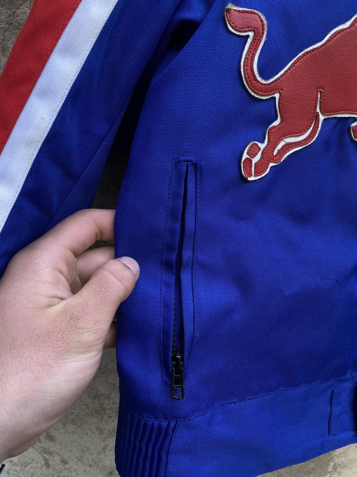 Red Bull Red Bull Racing Streetwear F1 Formula Uno Jacket Size US L / EU 52-54 / 3 - 8 Thumbnail