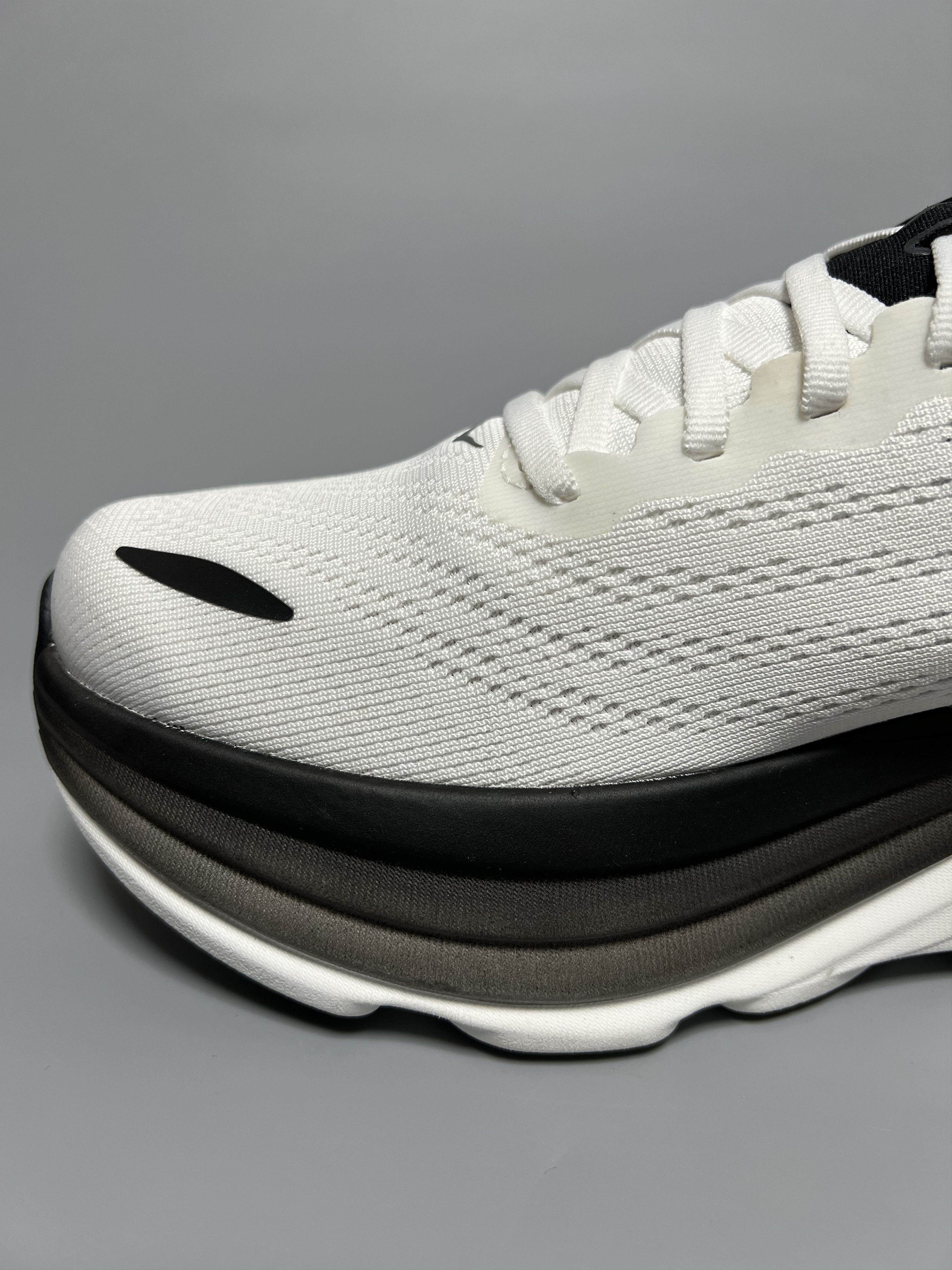 Hoka 11D Hoka One One Bondi 8 Running Shoes 1123202-WBLC Size US 11 / EU 44 - 10 Thumbnail