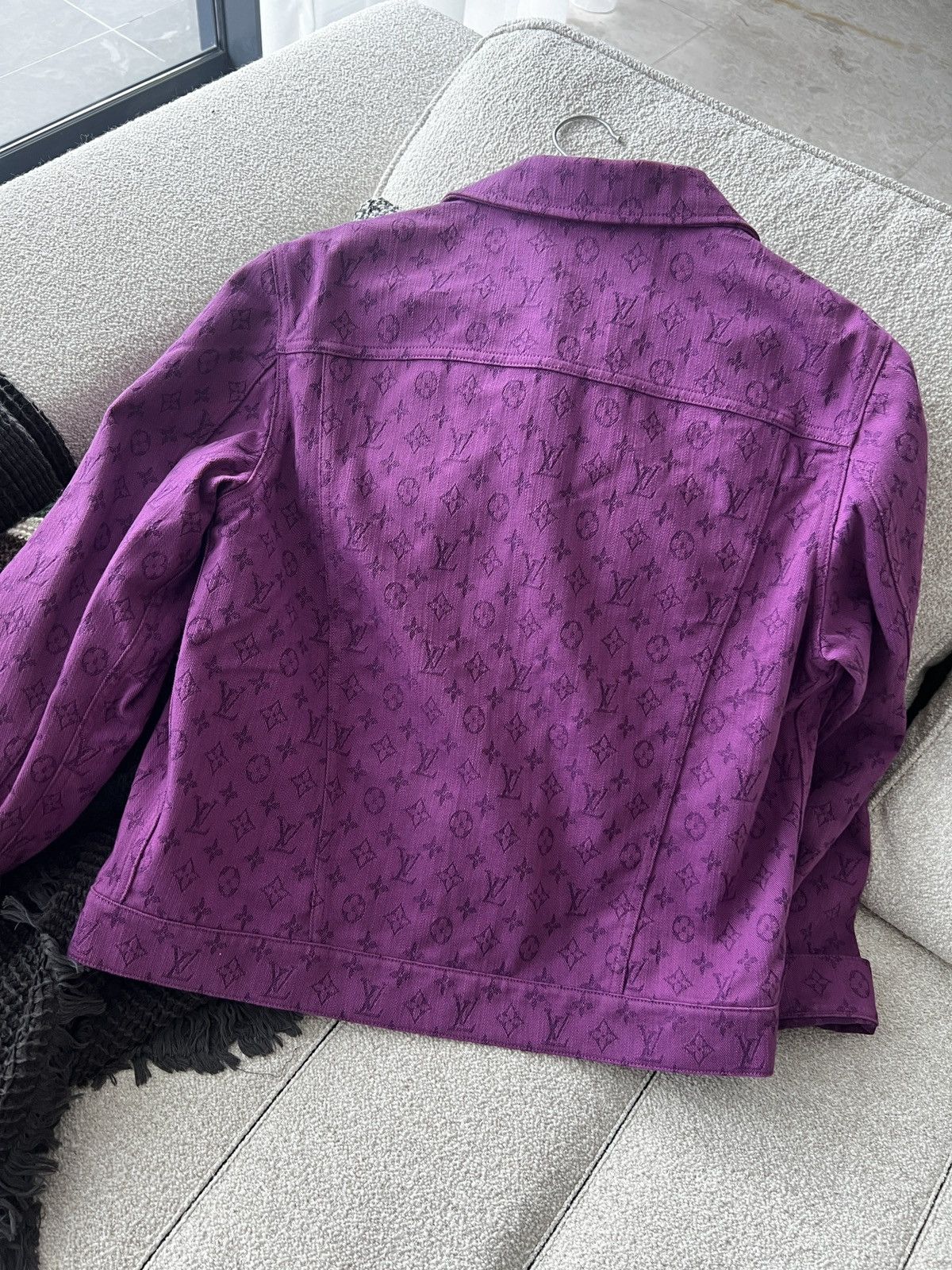 Louis Vuitton × Virgil Abloh Louis Vuitton Virgil Abloh Monogram Denim Jacket Size US M / EU 48-50 / 2 - 12 Thumbnail