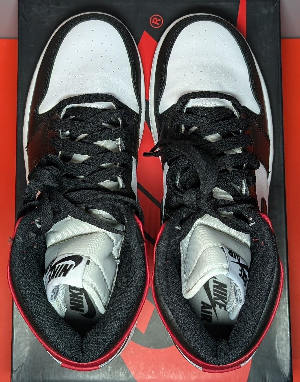 Jordan Brand Size 6Y - Air Jordan 1 Retro High OG Black Toe Size US 6 / EU 39 - 5 Thumbnail