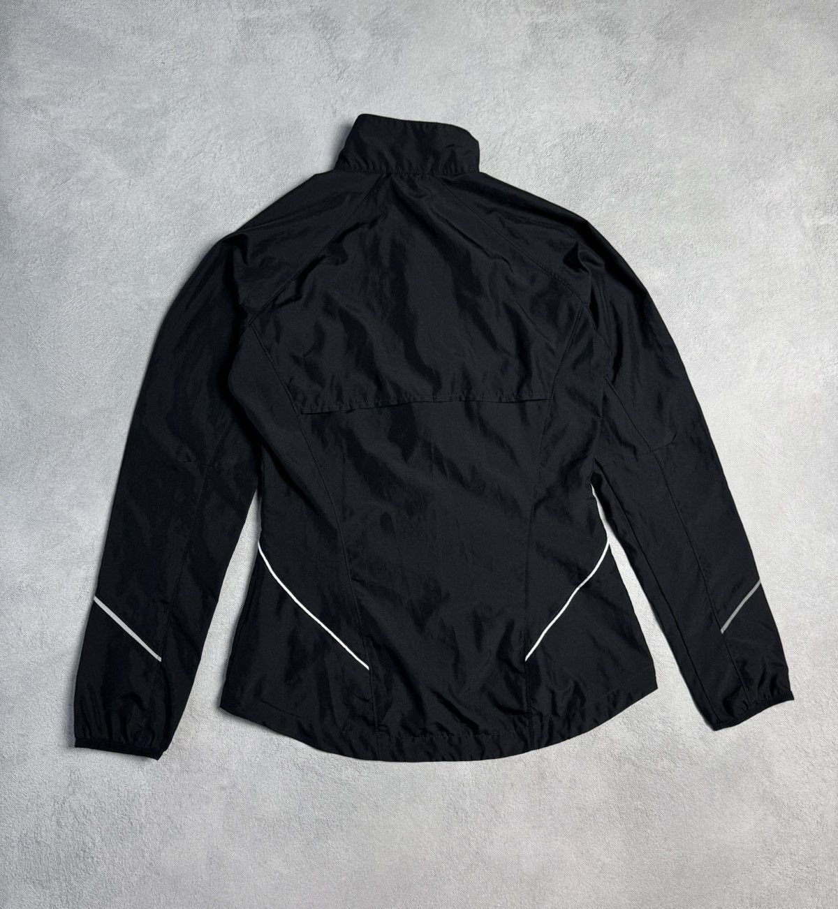 Nike Vintage 00s Nike Drill Small Logo Zip Up Windbreaker Size S / US 4 / IT 40 - 2 Thumbnail