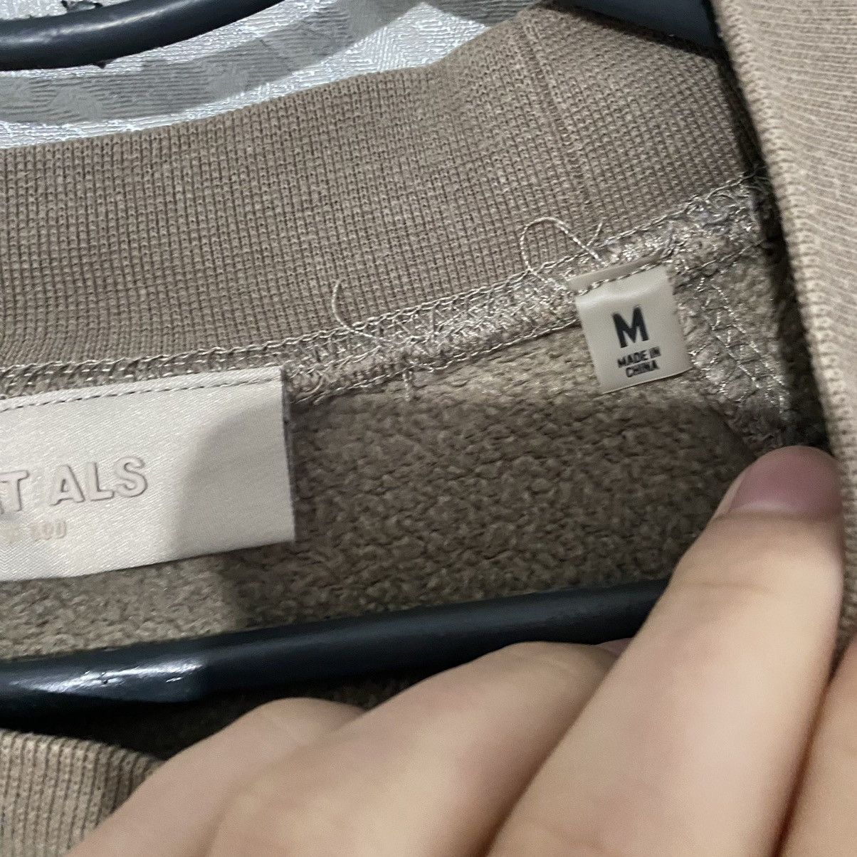 FOG Fear Of God Essentials Crewneck Desert Taupe M Size US M / EU 48-50 / 2 - 6 Thumbnail