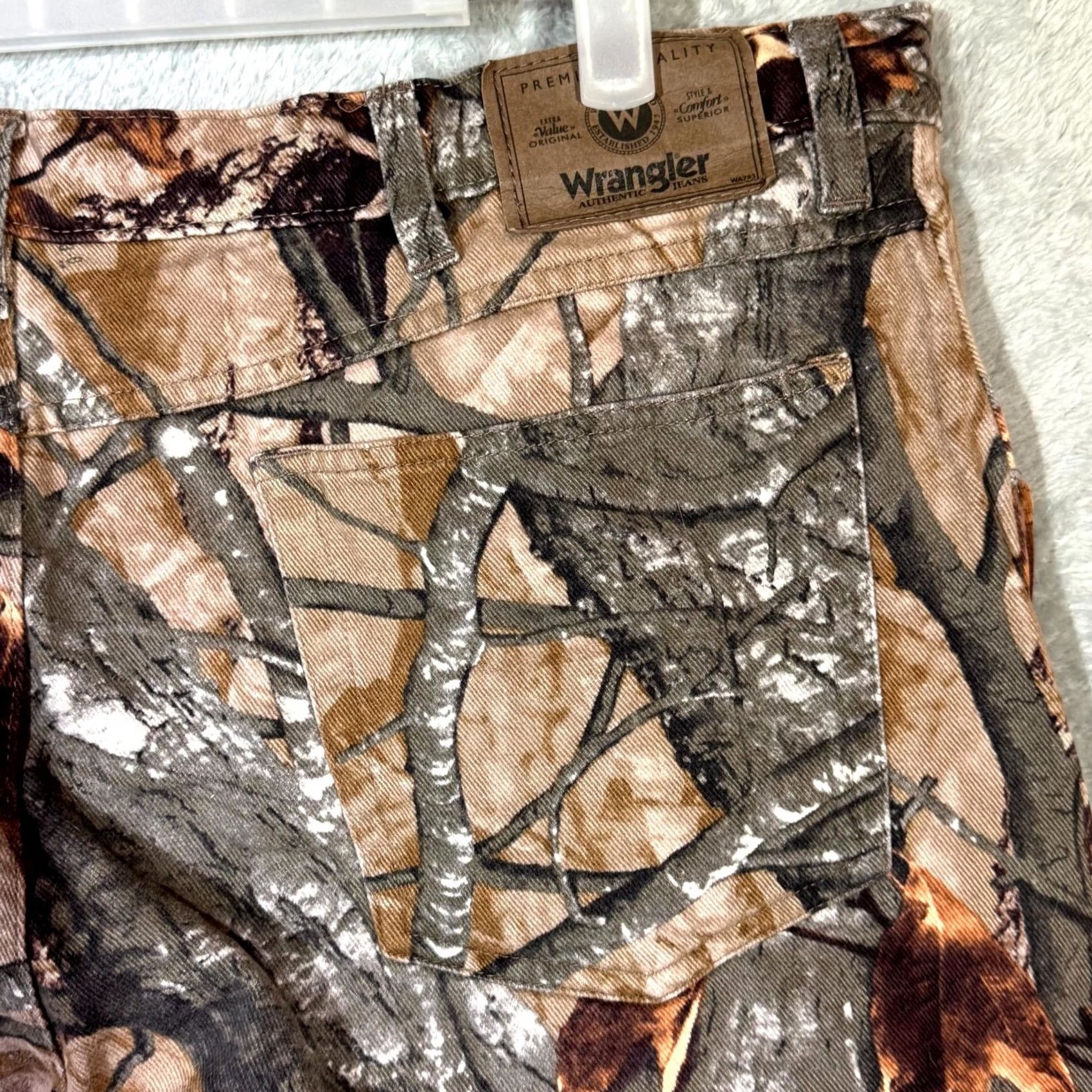Wrangler Wrangler Authentics Jeans Men 40 x 32 Brown Camouflage Cotton Relaxed Fit Straight Leg Denim Size US 40 / EU 56 - 7 Thumbnail