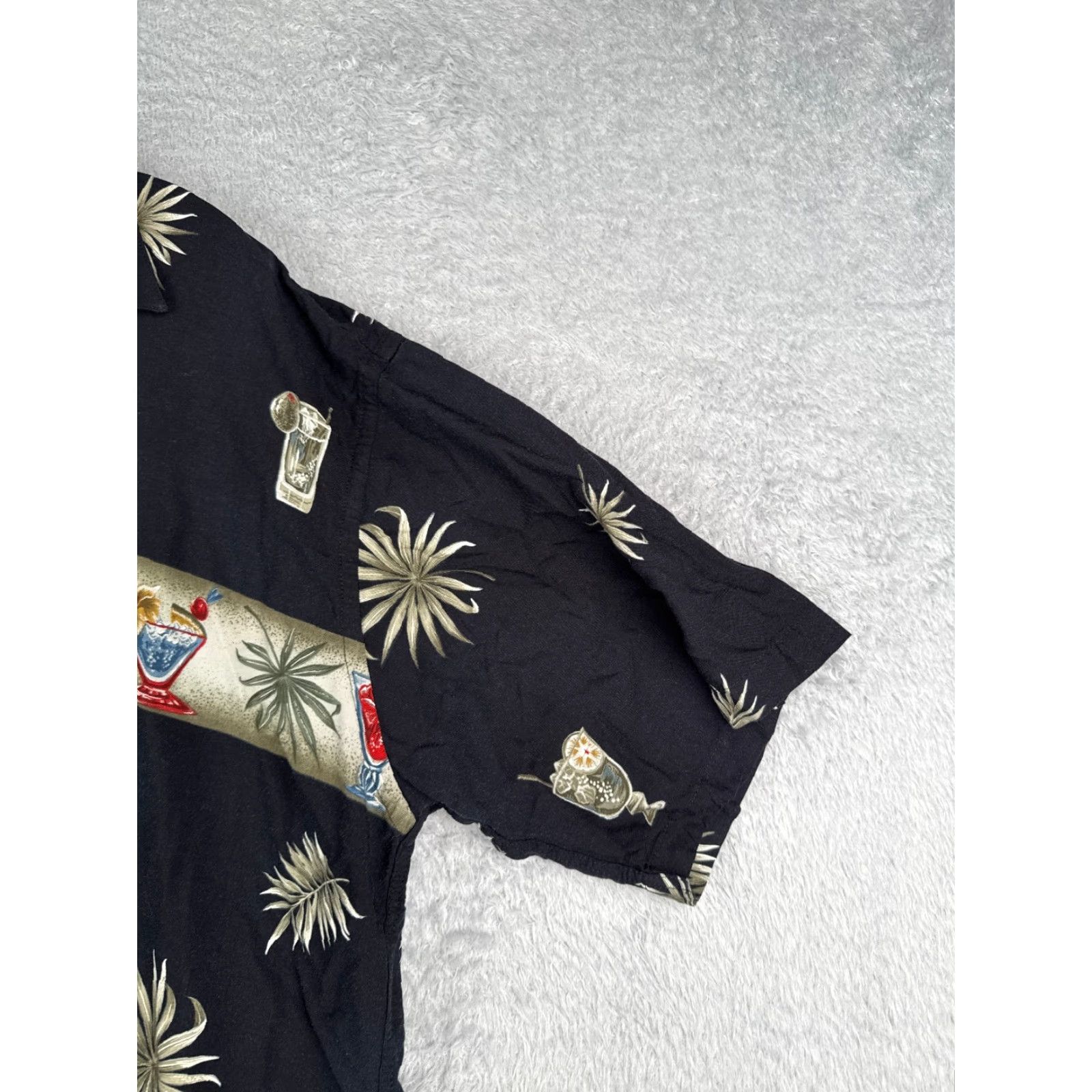 Pierre Cardin Pierre Cardin Shirt Adult 2XL XXL Black Floral Hawaiian 100% Rayon Button-Up Cocktails Size US XXL / EU 58 / 5 - 2 Thumbnail
