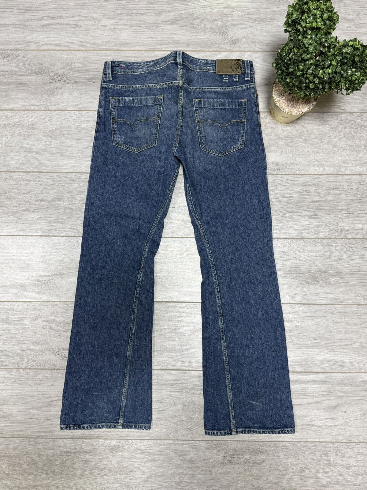 Diesel Diesel flared jeans vintage shazor Size US 34 / EU 50 - 1 Thumbnail