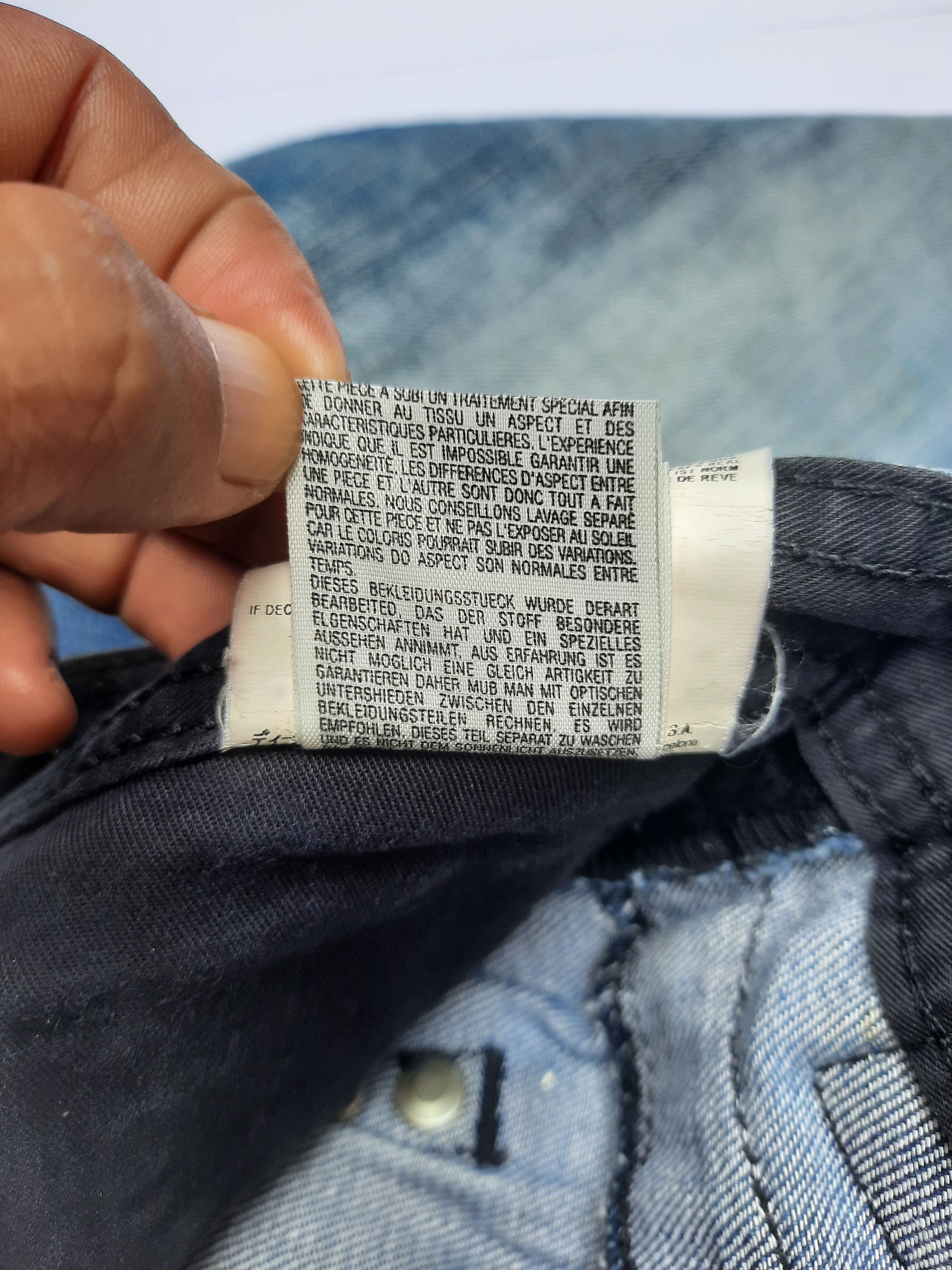 Diesel "DIESEL" distressed denim Size US 29 - 16 Thumbnail