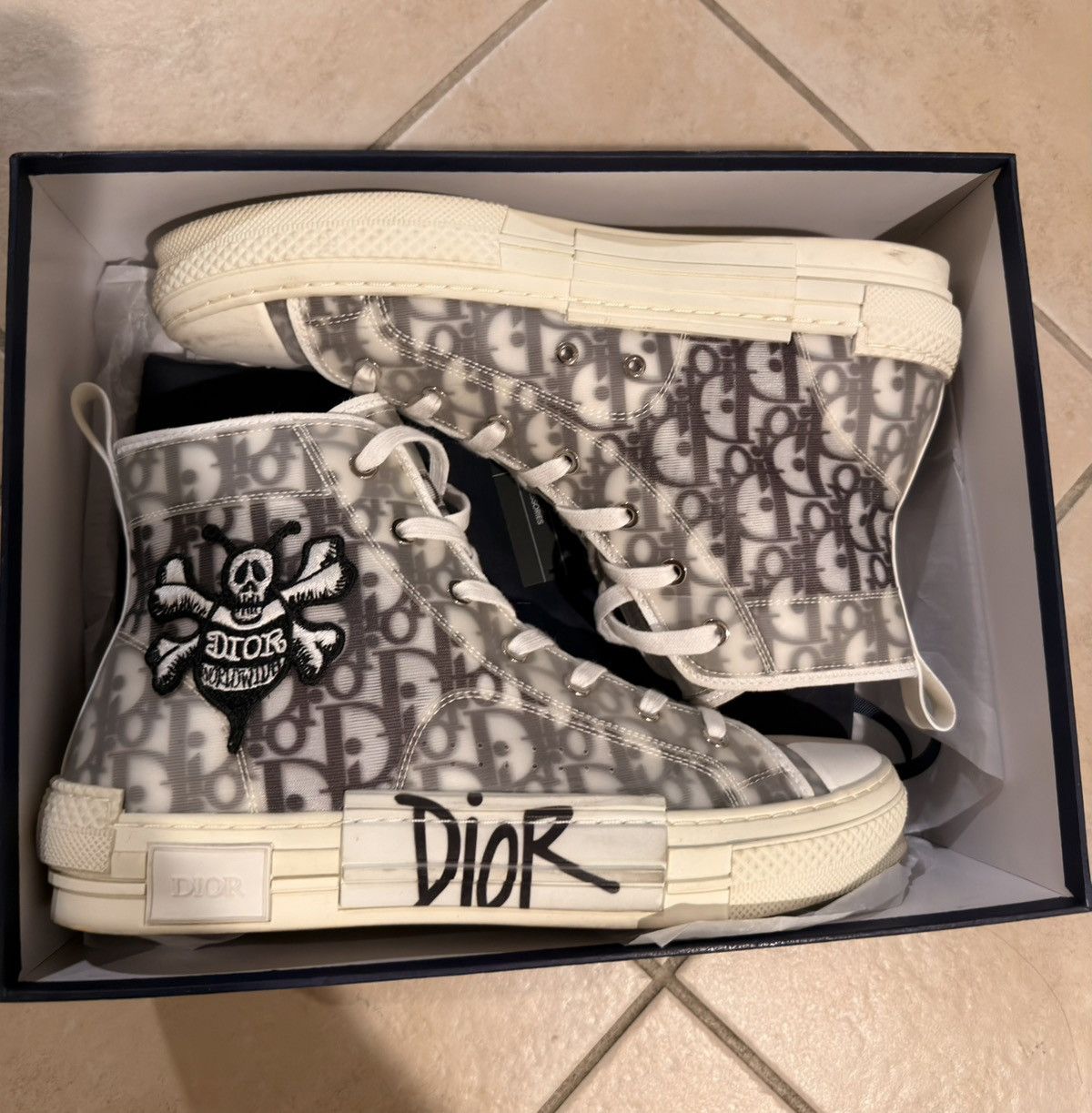 Dior × Stussy Christian Dior Shawn Stussy B23 High Top Bee Embroidery Size US 11 / EU 44 - 1 Thumbnail