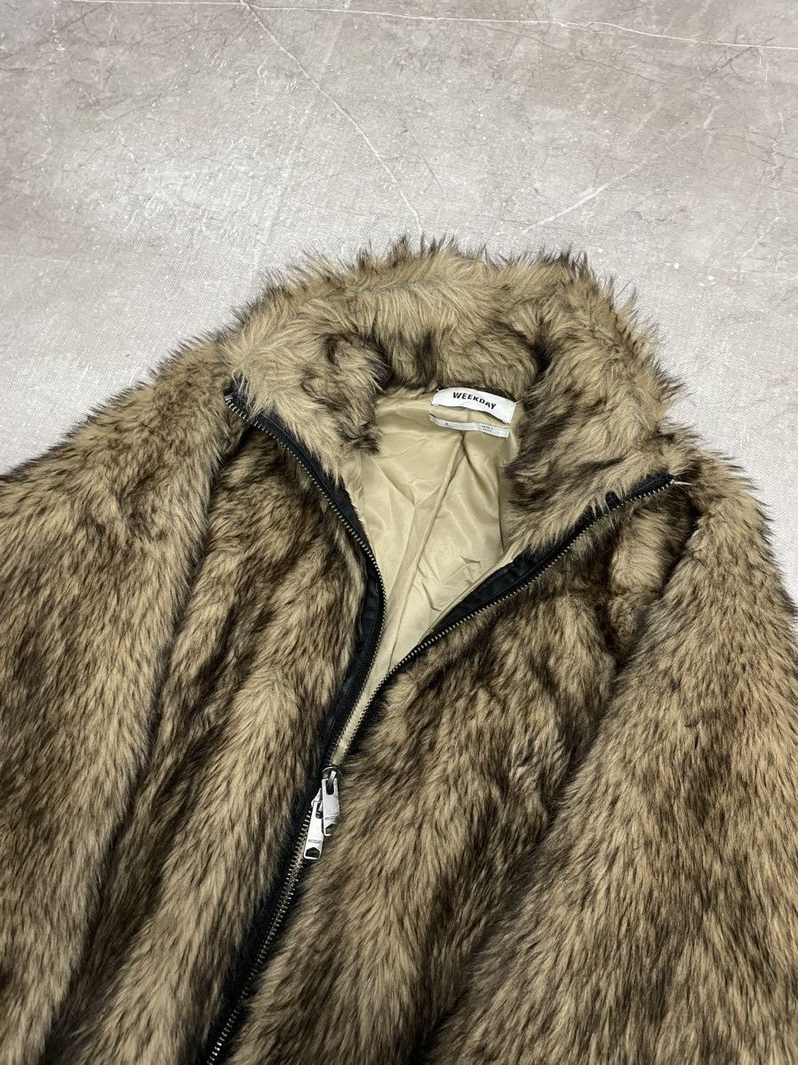 Tornado Mart Rare fur fuzzy bomber jacket Tornado Mart style y2k Size US M / EU 48-50 / 2 - 6 Thumbnail
