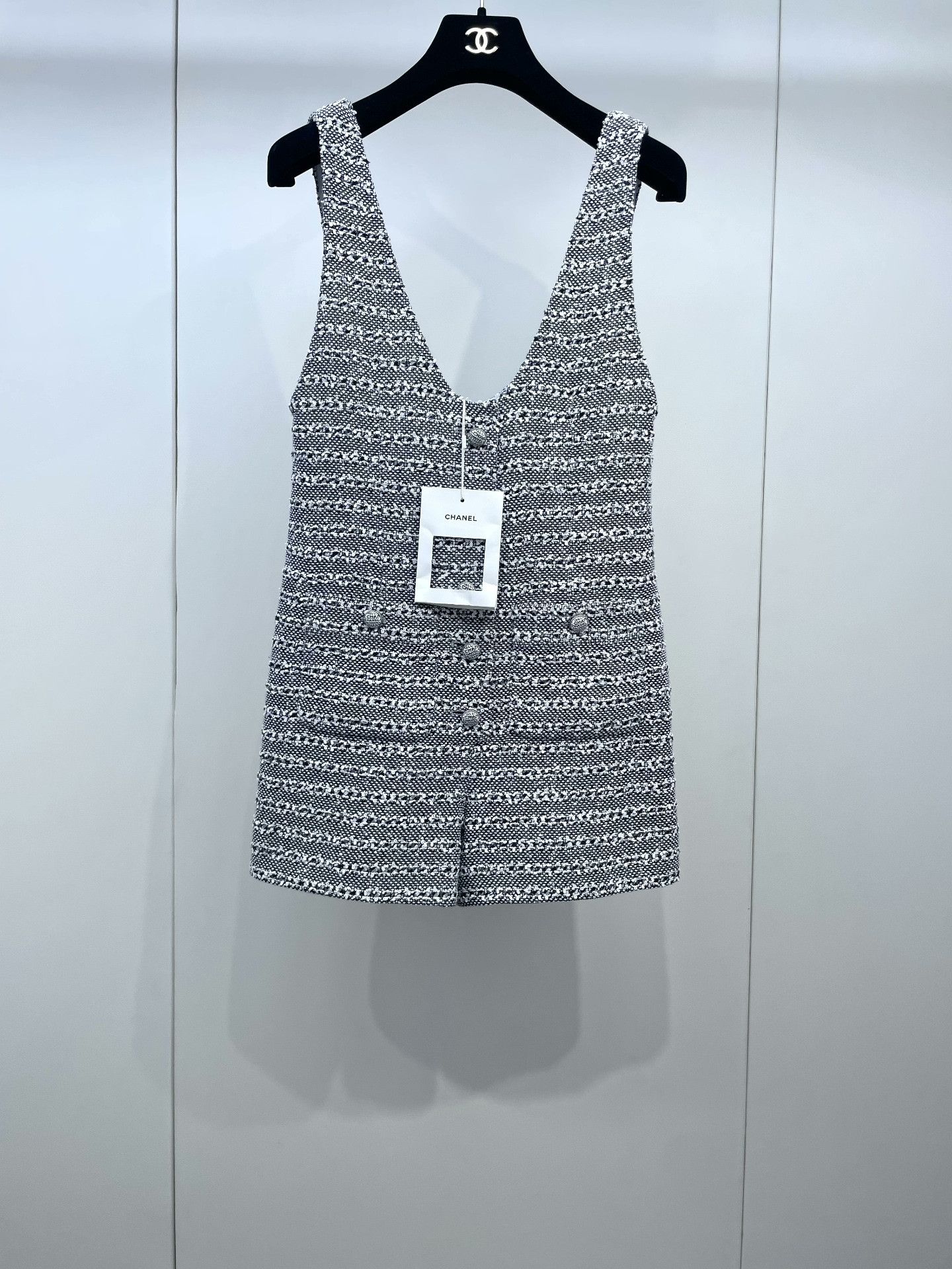 Chanel Chanel 24P Tweed Jumpsuit Shorts Size 36" / US 14 / IT 50 - 1 Thumbnail