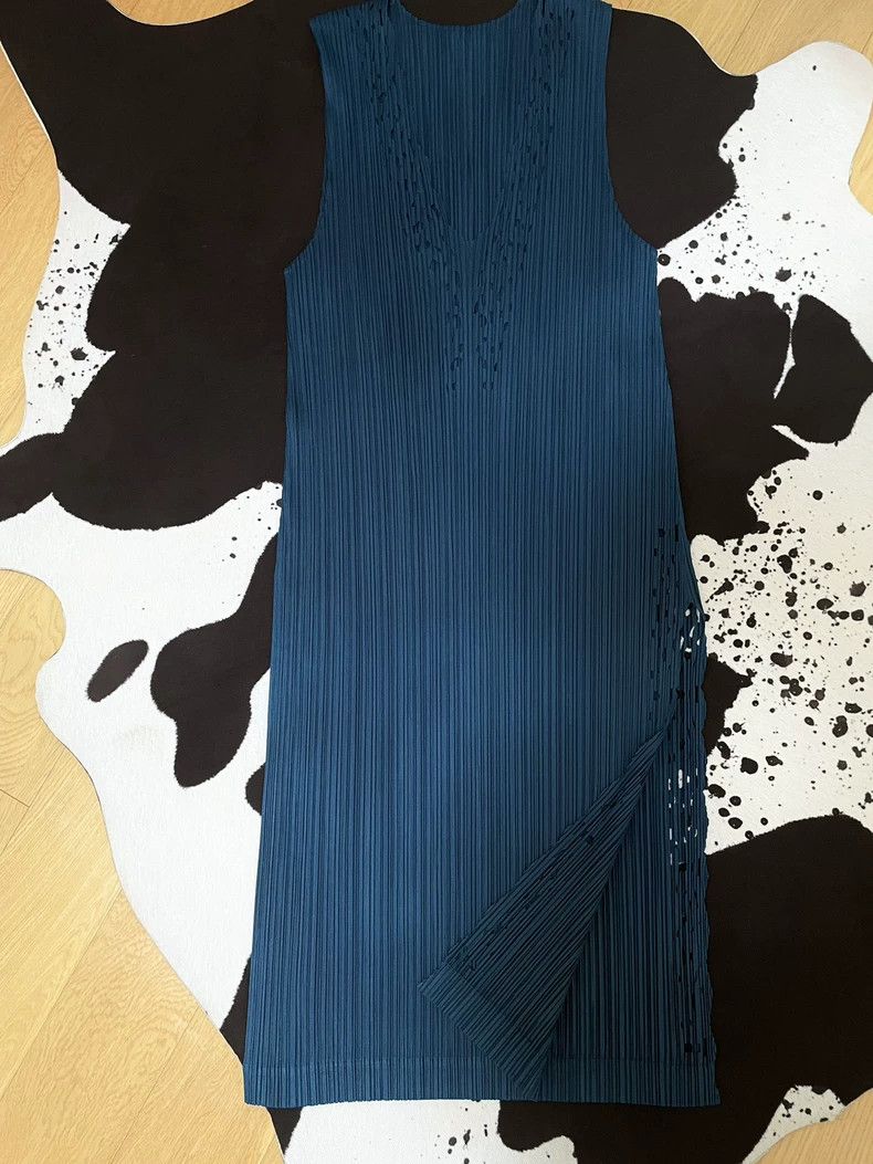 Issey Miyake Issey Miyake size:3 Blue pleated dress Size XS / US 0-2 / IT 36-38 - 2 Thumbnail