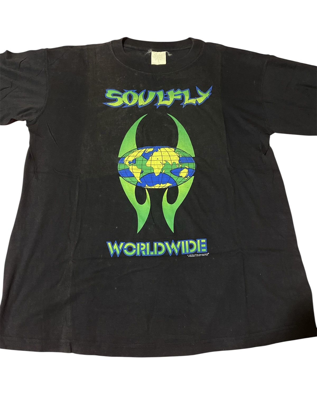 Band Tees × Vintage Soulfly Vintage 90s Max Cavalera One World One Tribe T Shirt Size US L / EU 52-54 / 3 - 1 Thumbnail