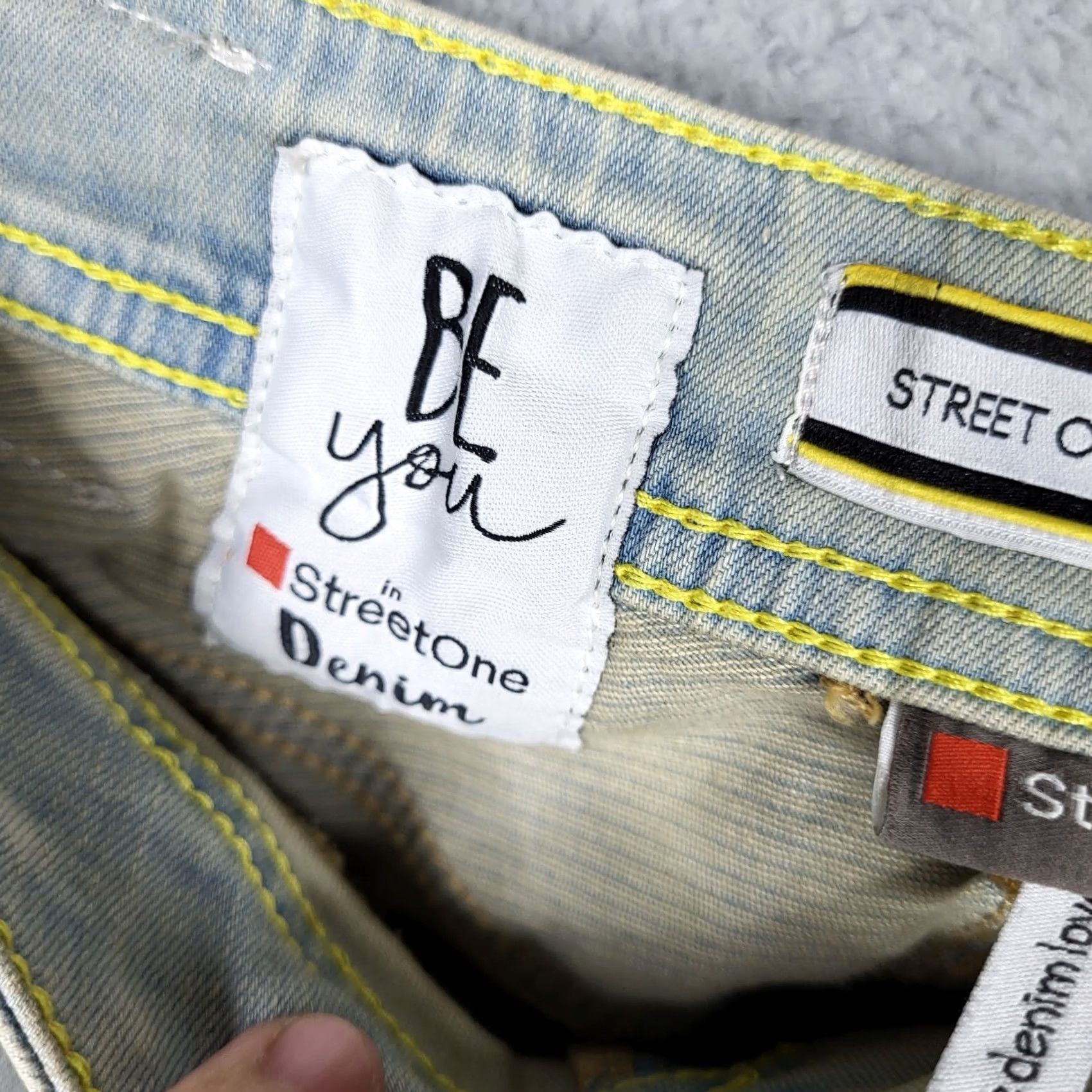 Vintage Be you in Street One CRISSI Loves Denim Women's Light blue jeans Sz 31 Size 24" / US 00 / IT 34 - 4 Thumbnail