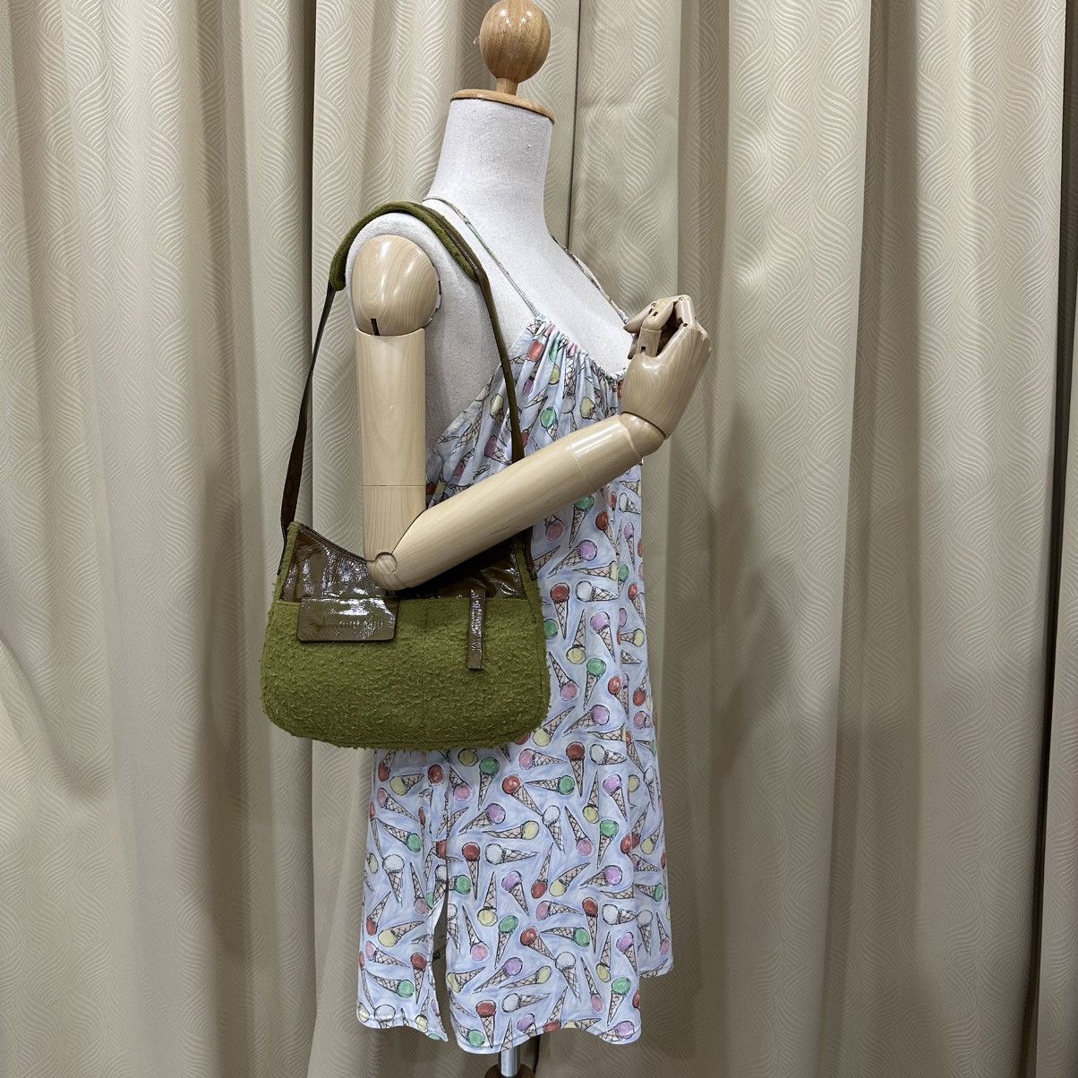 バッグ 1999SS MIU MIU Suede Mesh Body Bag 90s Miu Miu Spring Summer 1999 Orange Suede Waist-bag - | Depop
