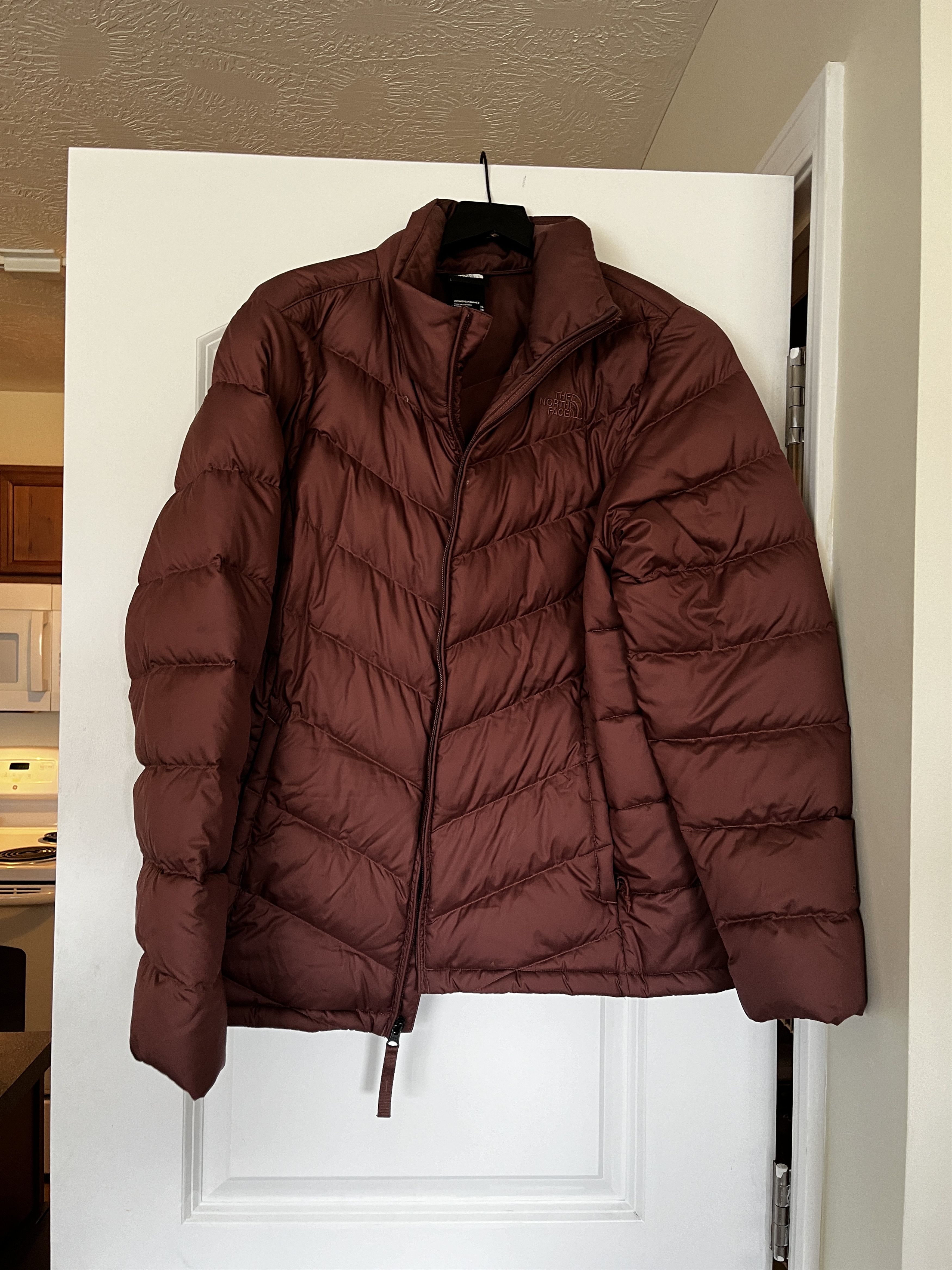 image of The North Face Women's North Face Jacket in Burgundy (Size XL)