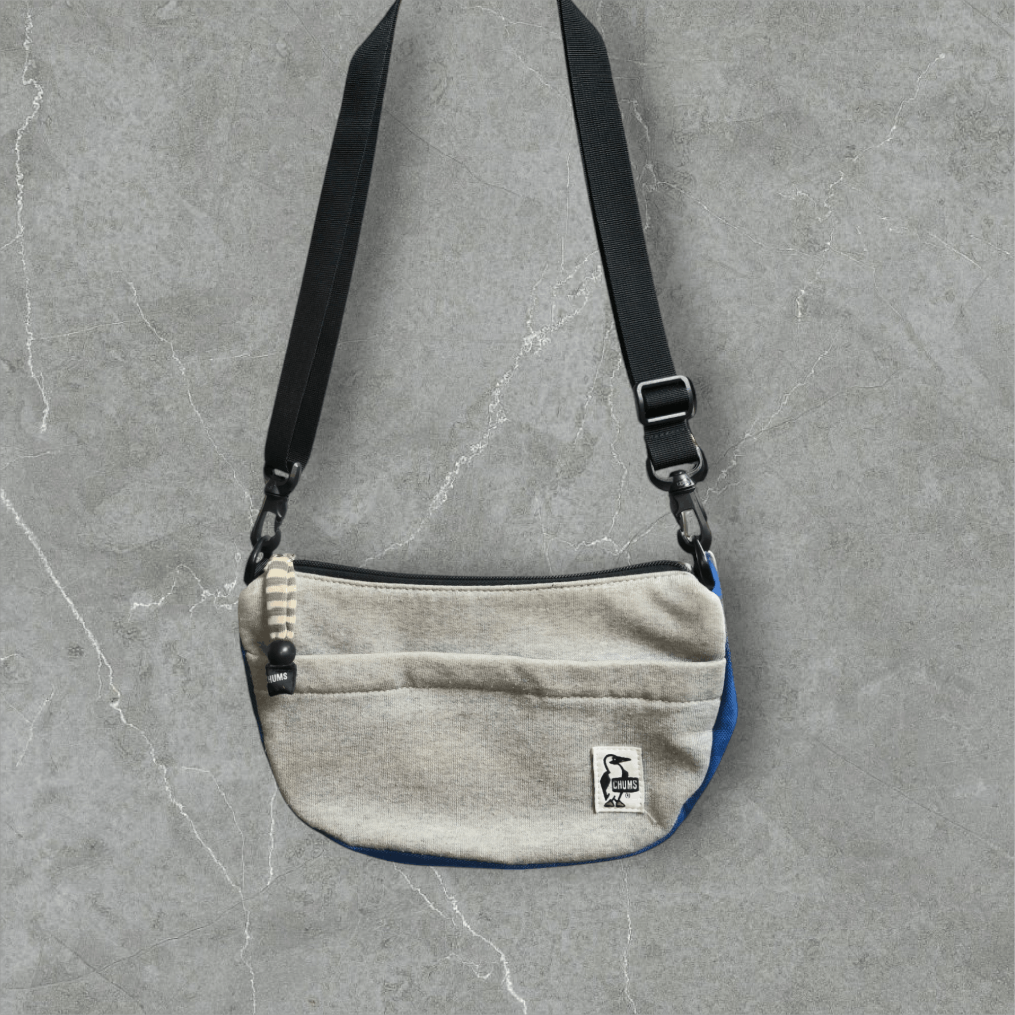 Chums × Vintage Mini Banana Shoulder Sling Bag Size ONE SIZE - 3 Thumbnail