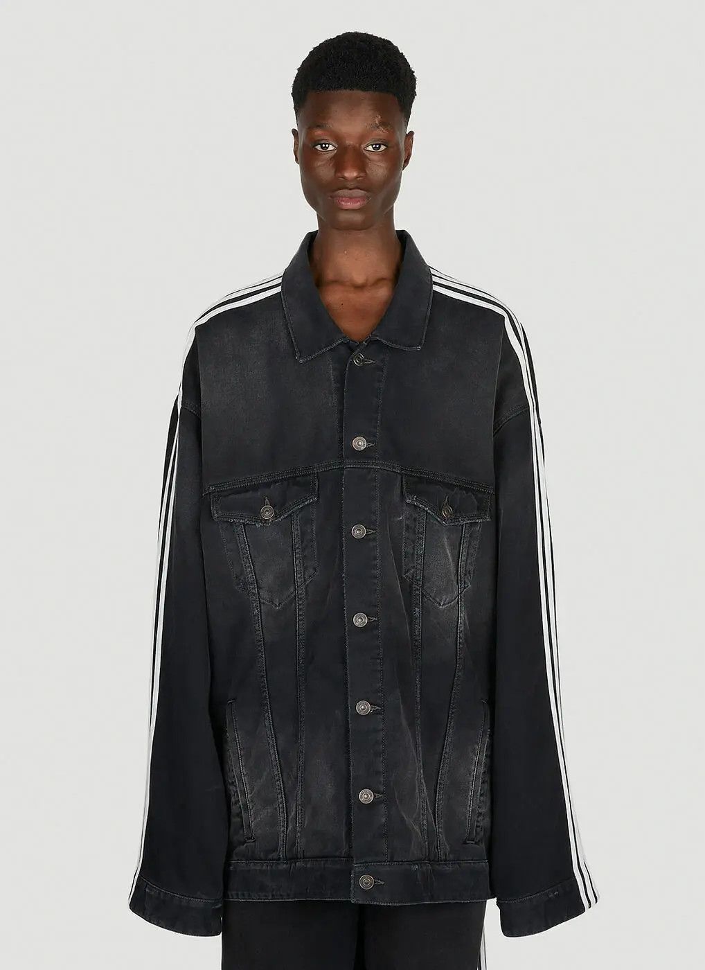 Adidas × Balenciaga o1w1db10824 Oversized Jacket in Black/White Size US M / EU 48-50 / 2 - 1 Thumbnail