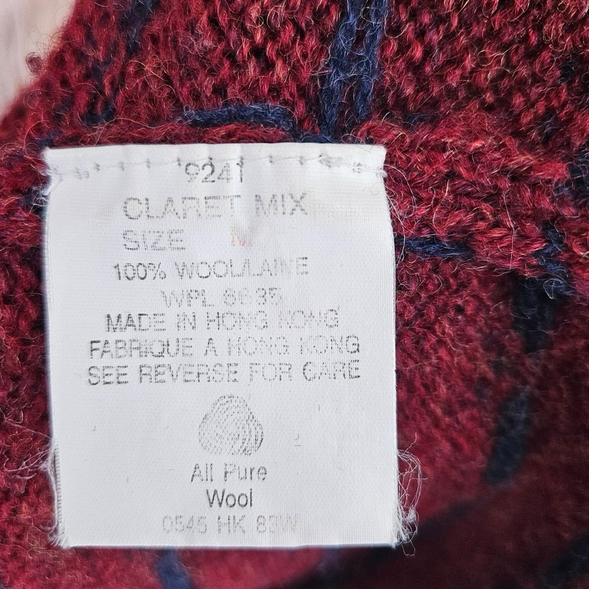 Woolrich Woolen Mills Vtg Woolrich Hand Frame Red Wool Button Sweater Size M / US 6-8 / IT 42-44 - 3 Thumbnail