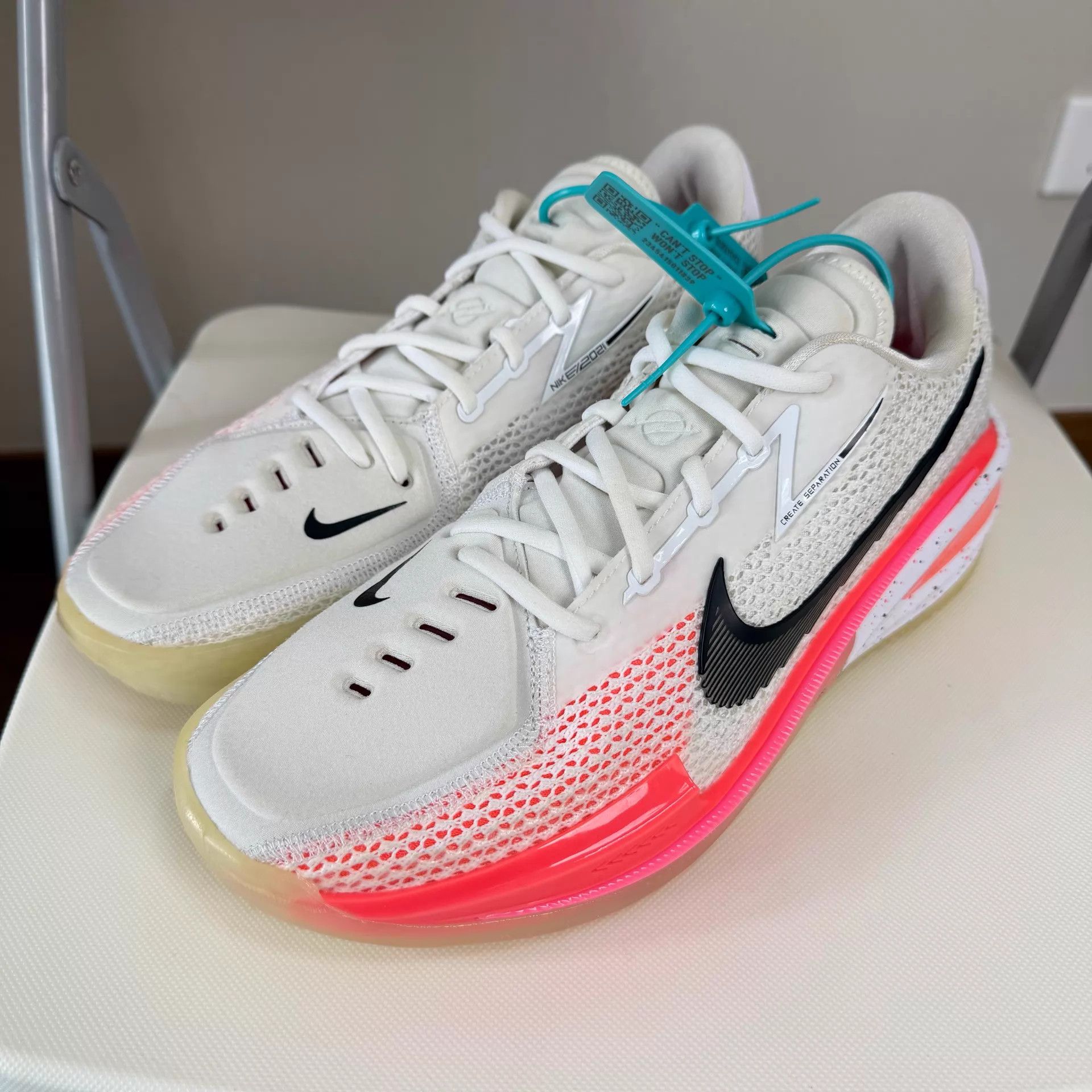 Nike Nike Air Zoom G.T. Cut 1 EP White/Pink Basketball Shoe EUR43 Size US 10 / EU 43 - 1 Thumbnail