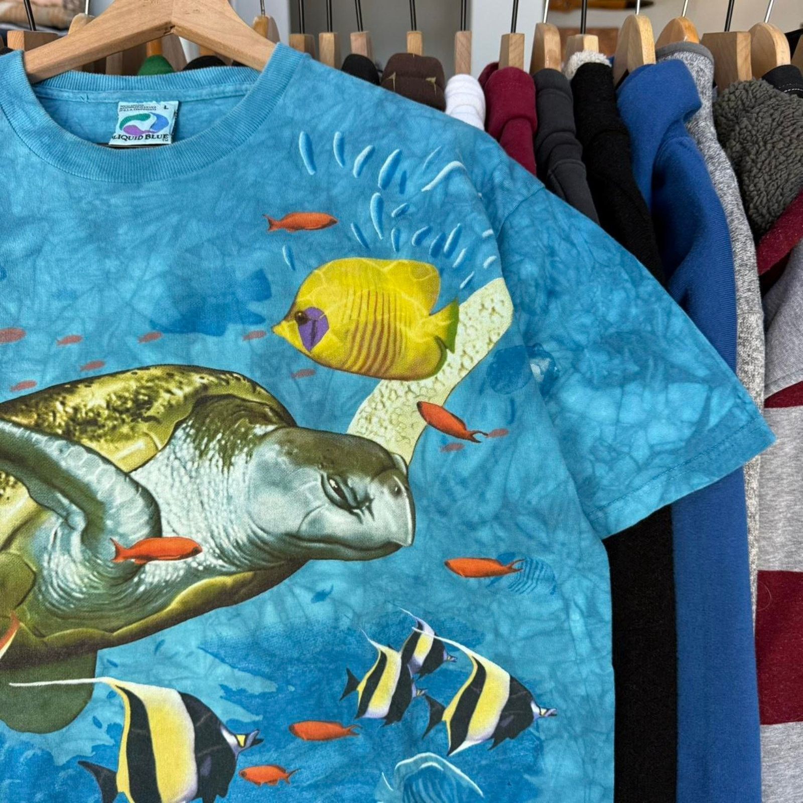 Liquid Blue Vintage 1998 liquid blue ocean aop turtle t-shirt Size US L / EU 52-54 / 3 - 3 Thumbnail