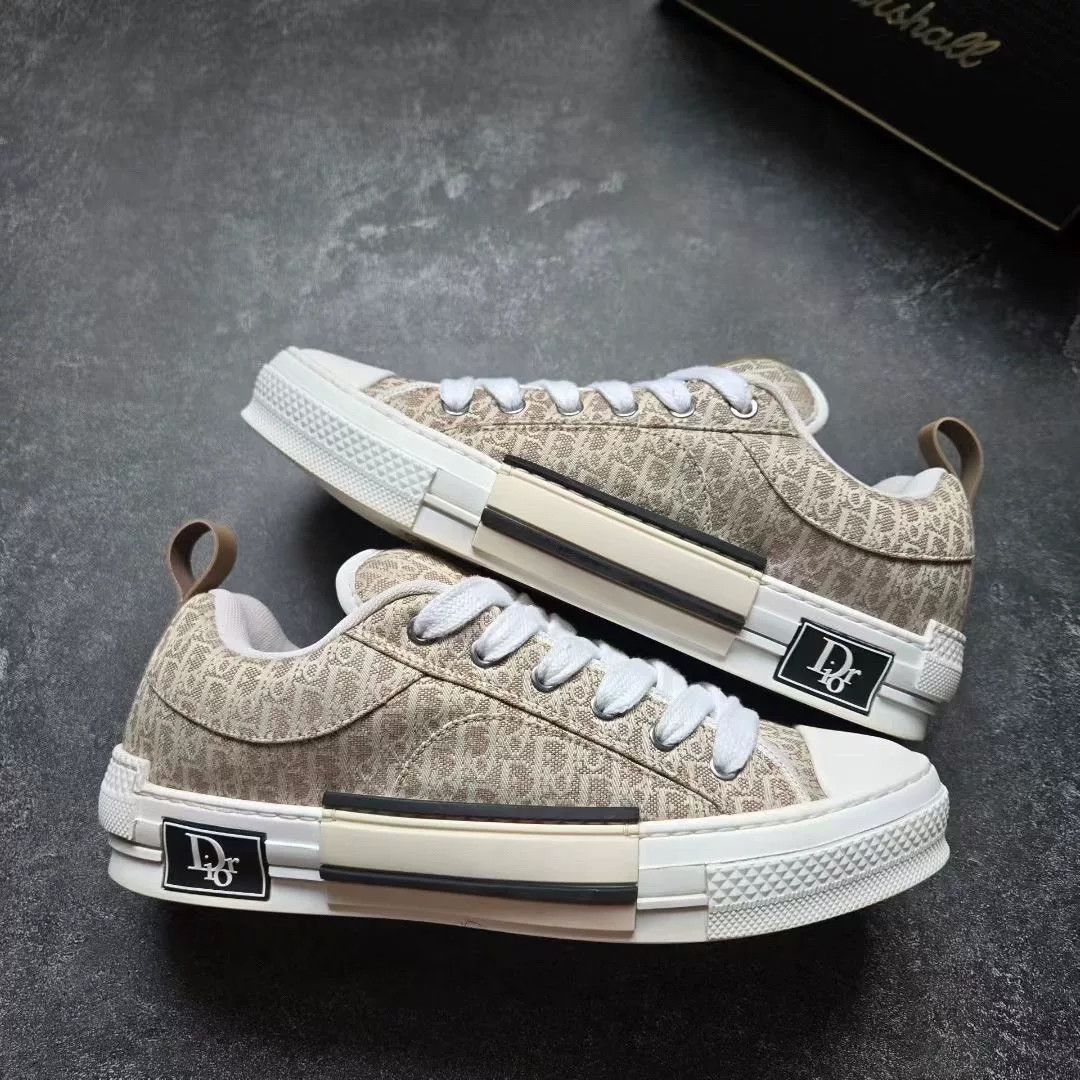 Dior Dior White Lowtop Sneakers 23 Women Size US 8 / IT 38 - 1 Thumbnail