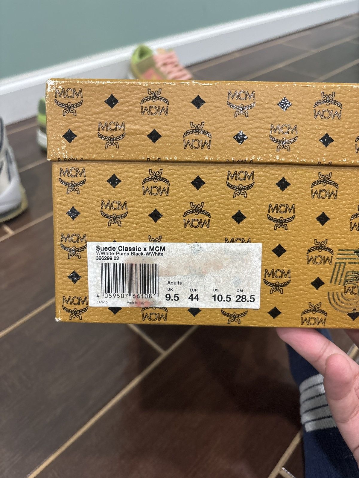 MCM × Puma LIGHTLY WORN MCM x Puma Suede Classic White Size 10.5 Size US 10.5 / EU 43-44 - 13 Thumbnail