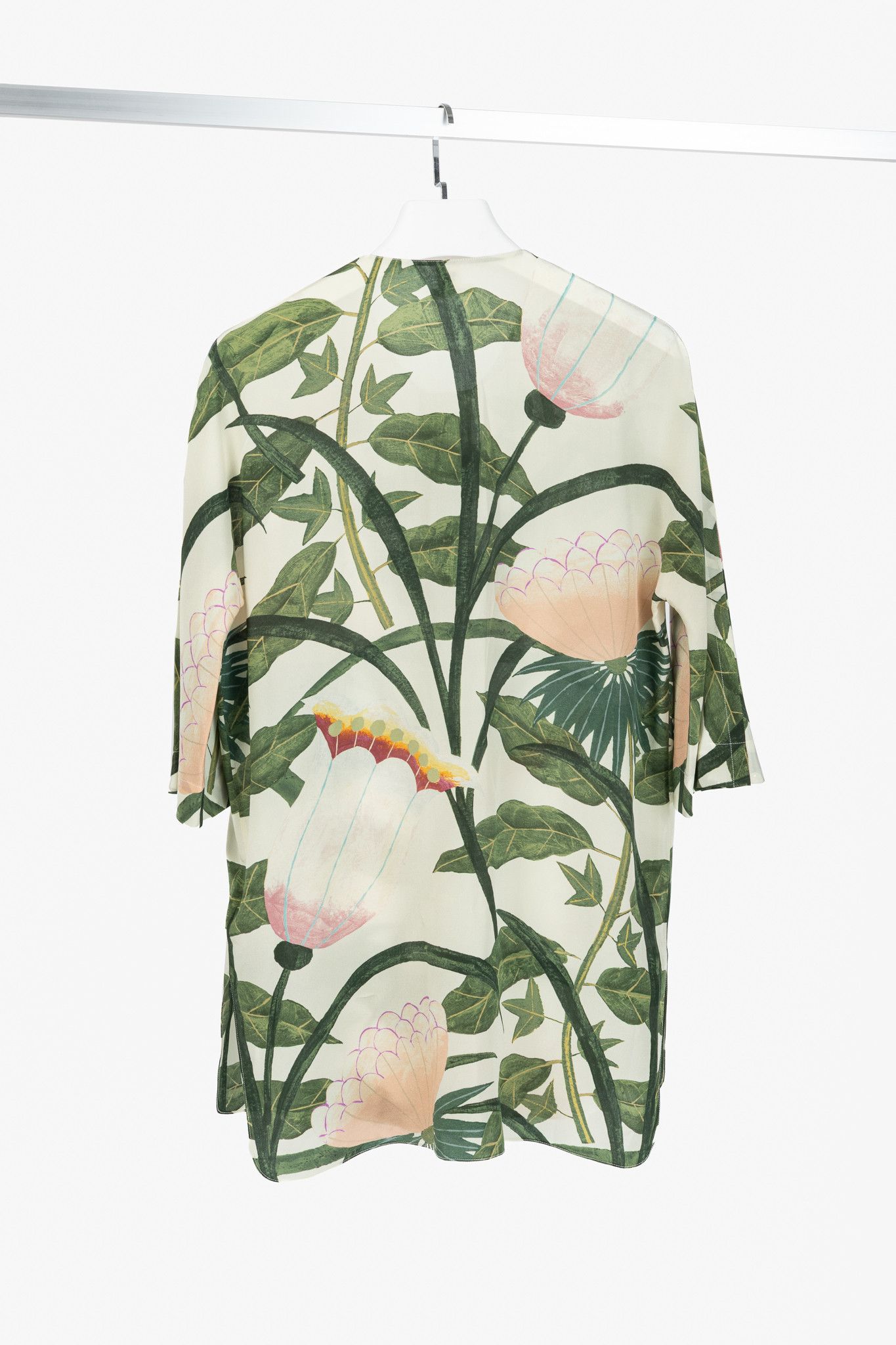 Hermes Hermes Cream & Green Silk Floral Buttoned Blouse Size M / US 6-8 / IT 42-44 - 2 Thumbnail