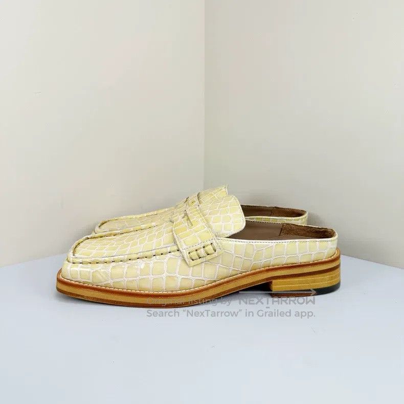 Martine Rose Martine Rose Cream-coloured crocodile chain square toe loa Size US 6 / EU 39 - 2 Thumbnail