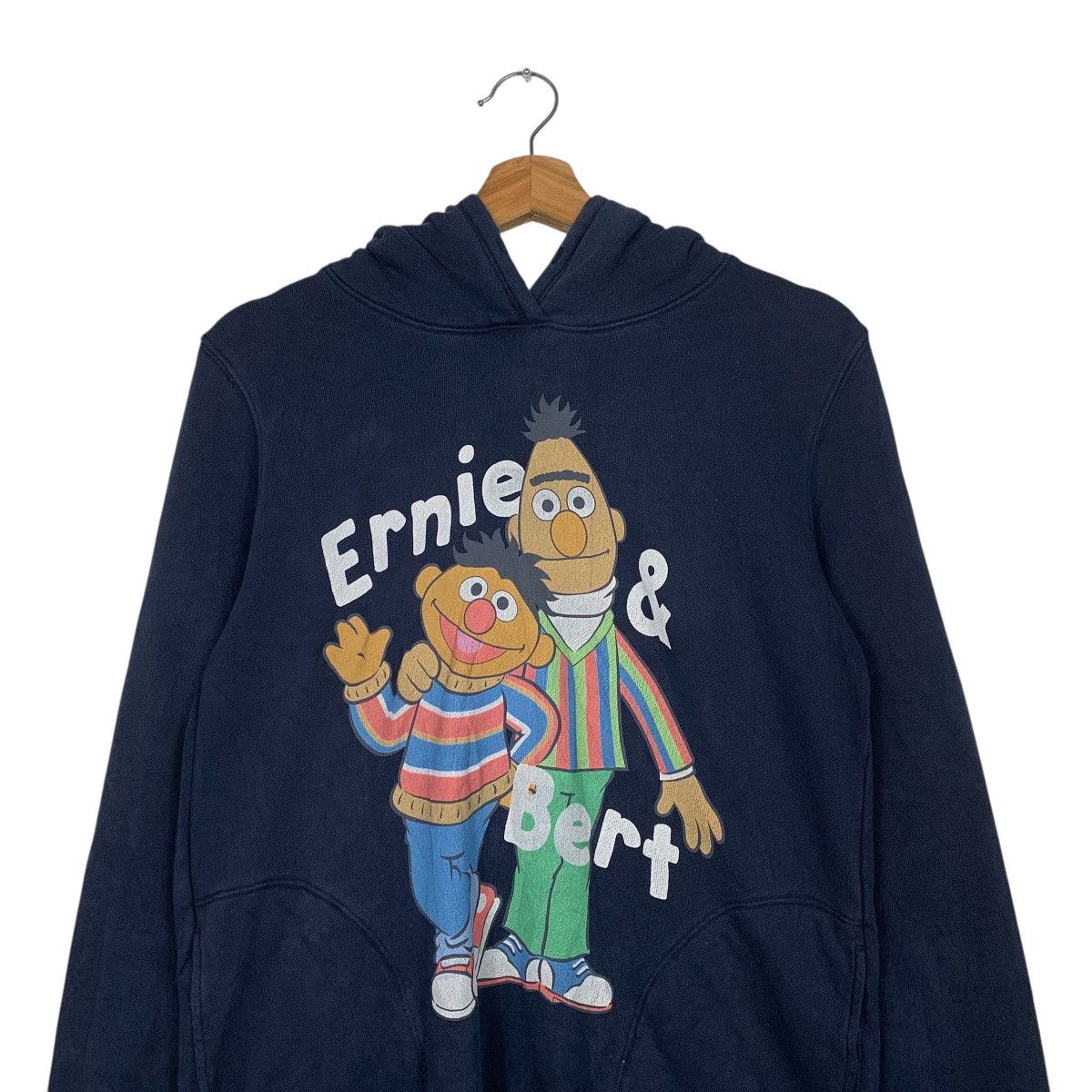 Uniqlo Uniqlo Sesame Street Ernie & Bert Pullover Hoodie Size US L / EU 52-54 / 3 - 11 Thumbnail