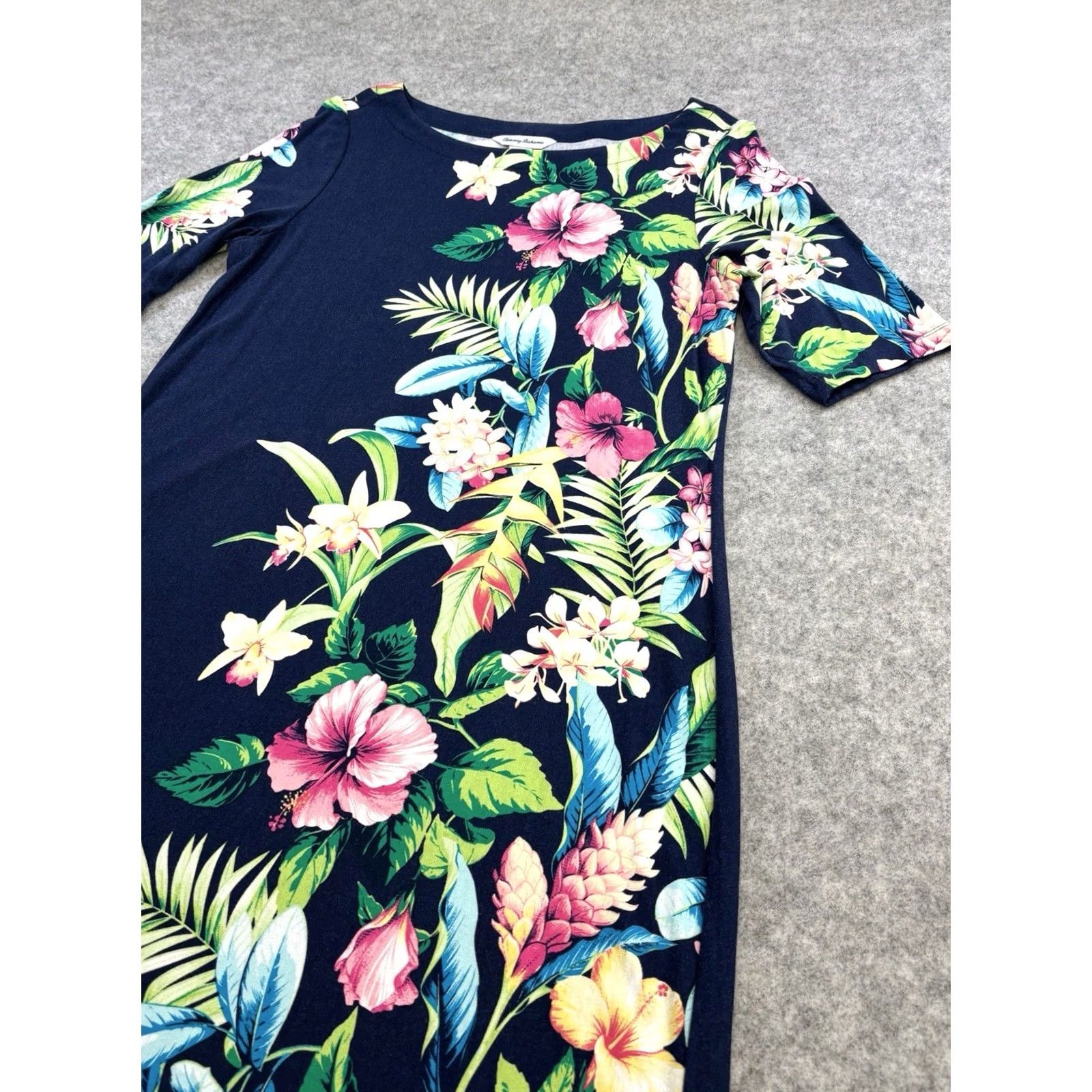Tommy Bahama Tommy Bahama Shift Dress Navy Floral Tropicalia Boat Neck Short Sleeve Knee Length M Regular Women Viscose Spandex Stretch Jersey Used Size M / US 6-8 / IT 42-44 - 3 Thumbnail