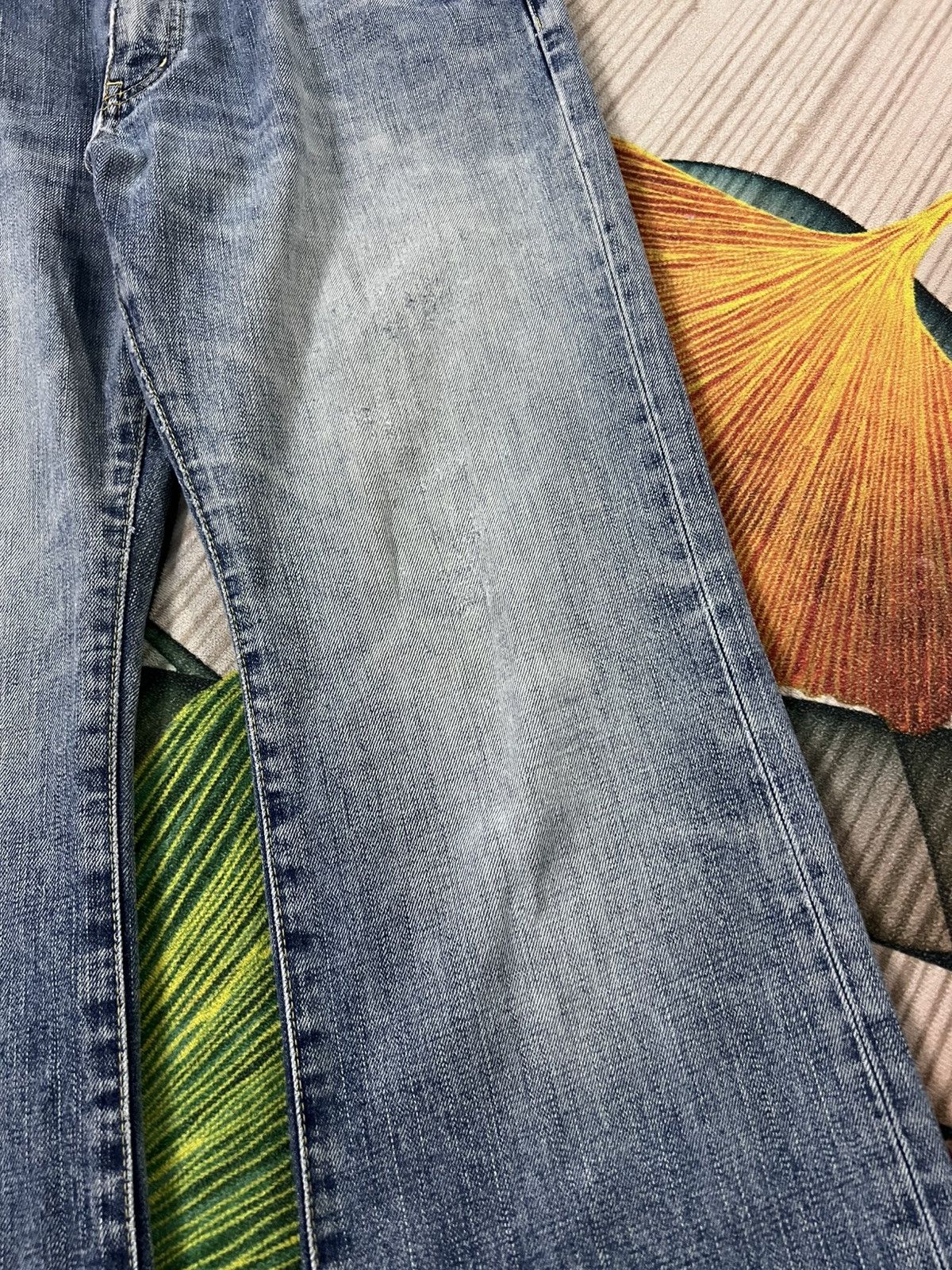 Japanese Brand 💥Flare💥Vintage Uniqlo B-002 light Wash Jean Size US 34 / EU 50 - 6 Thumbnail