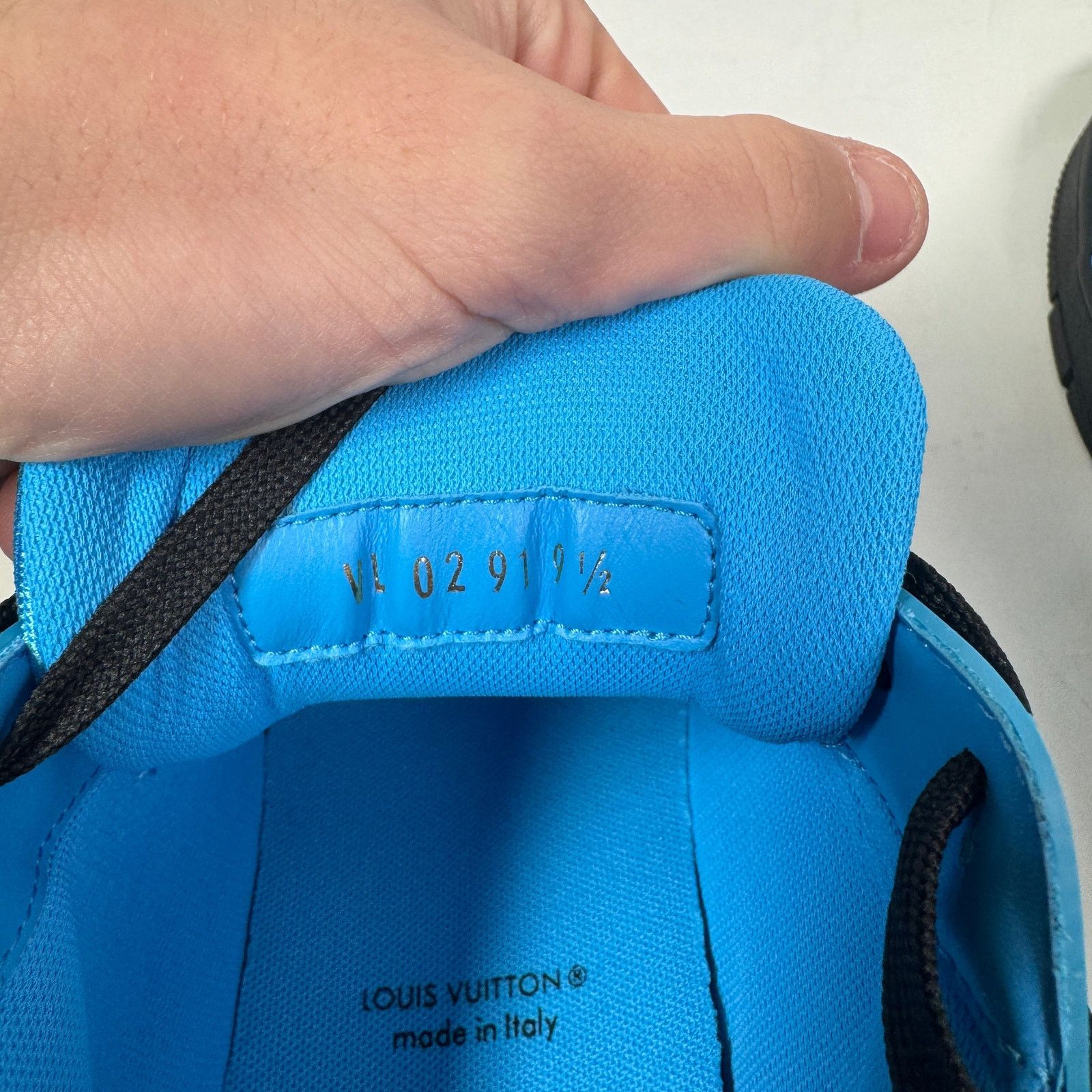 Louis Vuitton Louis Vuitton Blue/Black Trainer Size LV 9.5 Size US 10.5 / EU 43-44 - 7 Thumbnail