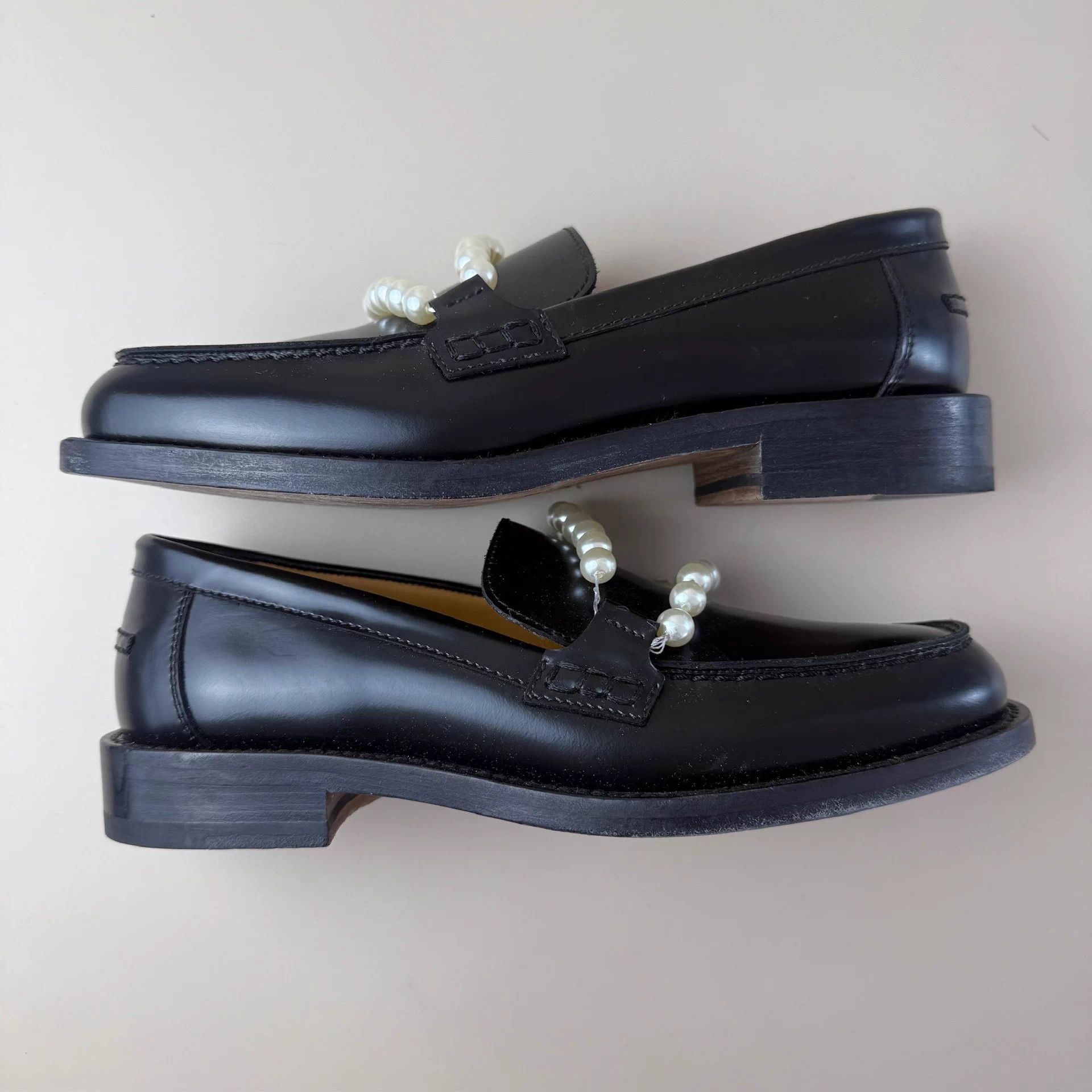 Dior Dior black & white pearl loafer 36 95 New Size US 5 / IT 35 - 5 Thumbnail