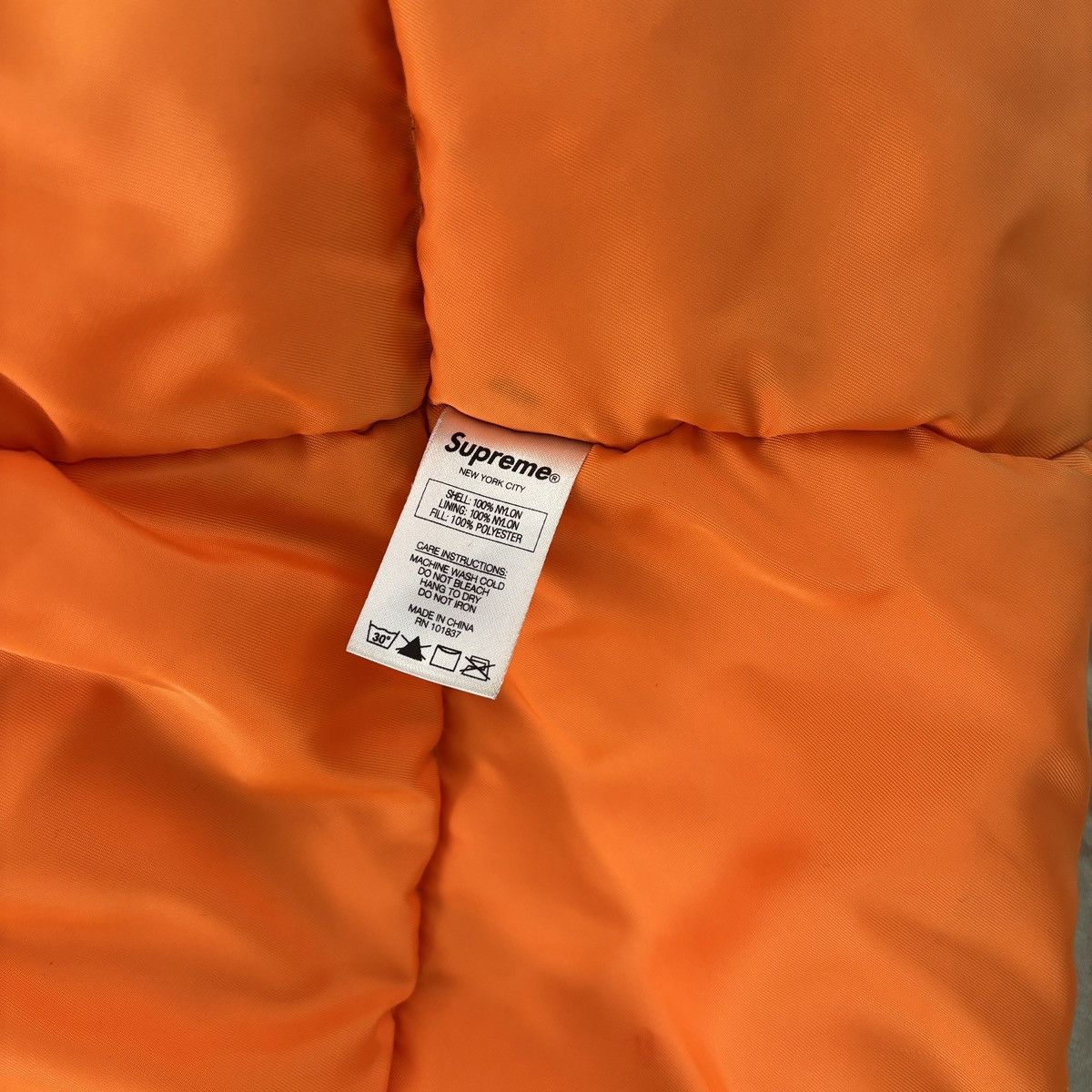 Supreme Supreme Arc Logo N-3B parka Size US M / EU 48-50 / 2 - 3 Thumbnail