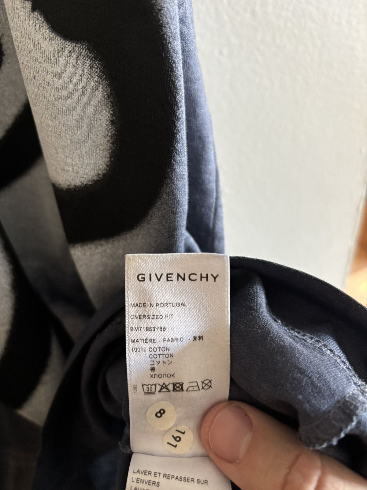 Givenchy GIVENCHY CHITO T-SHIRT Size US XXL / EU 58 / 5 - 8 Thumbnail
