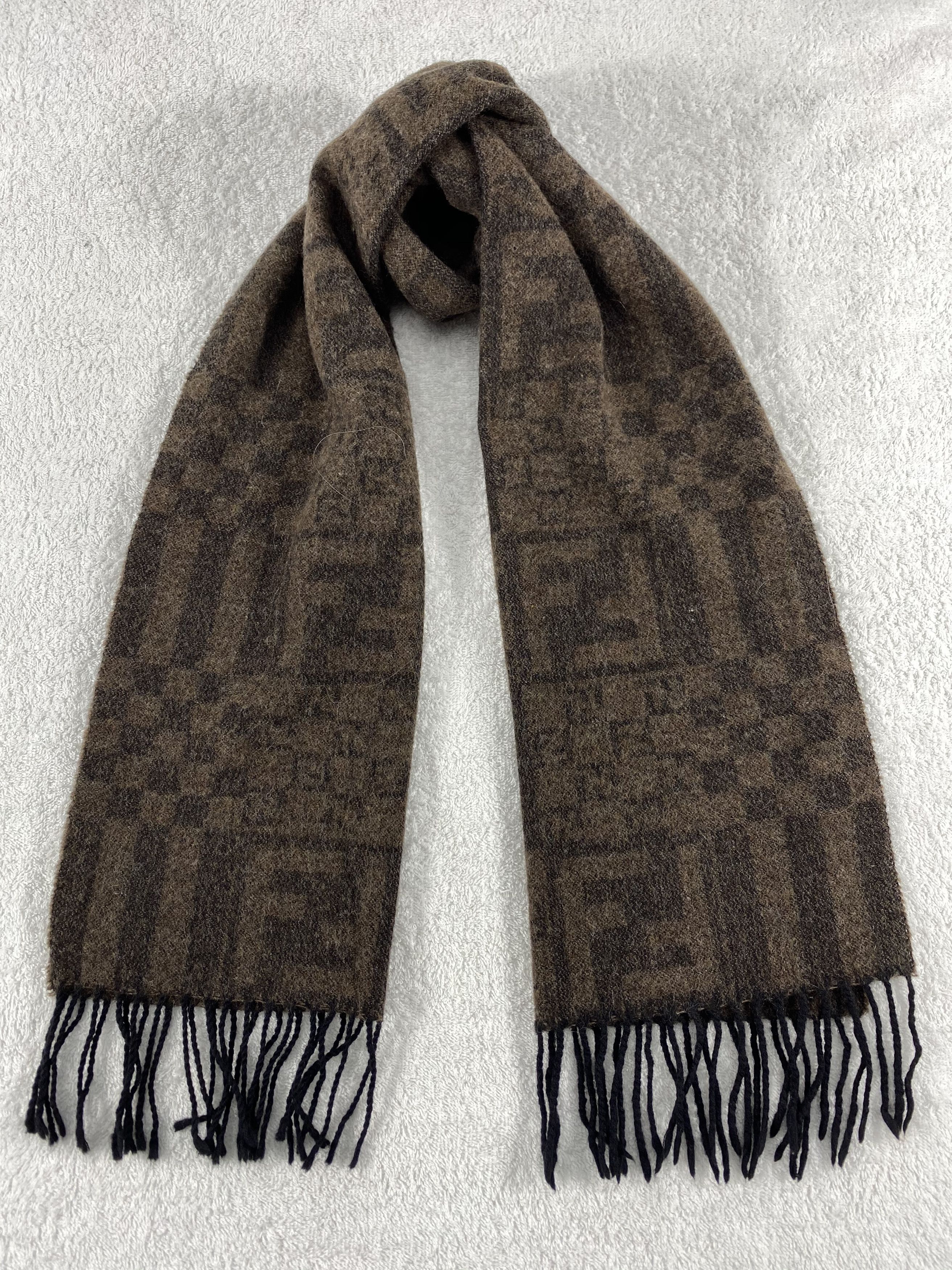 Fendi Vintage Fendi Scarf/Muffler/Neckwear MF744 Size ONE SIZE - 1 Thumbnail