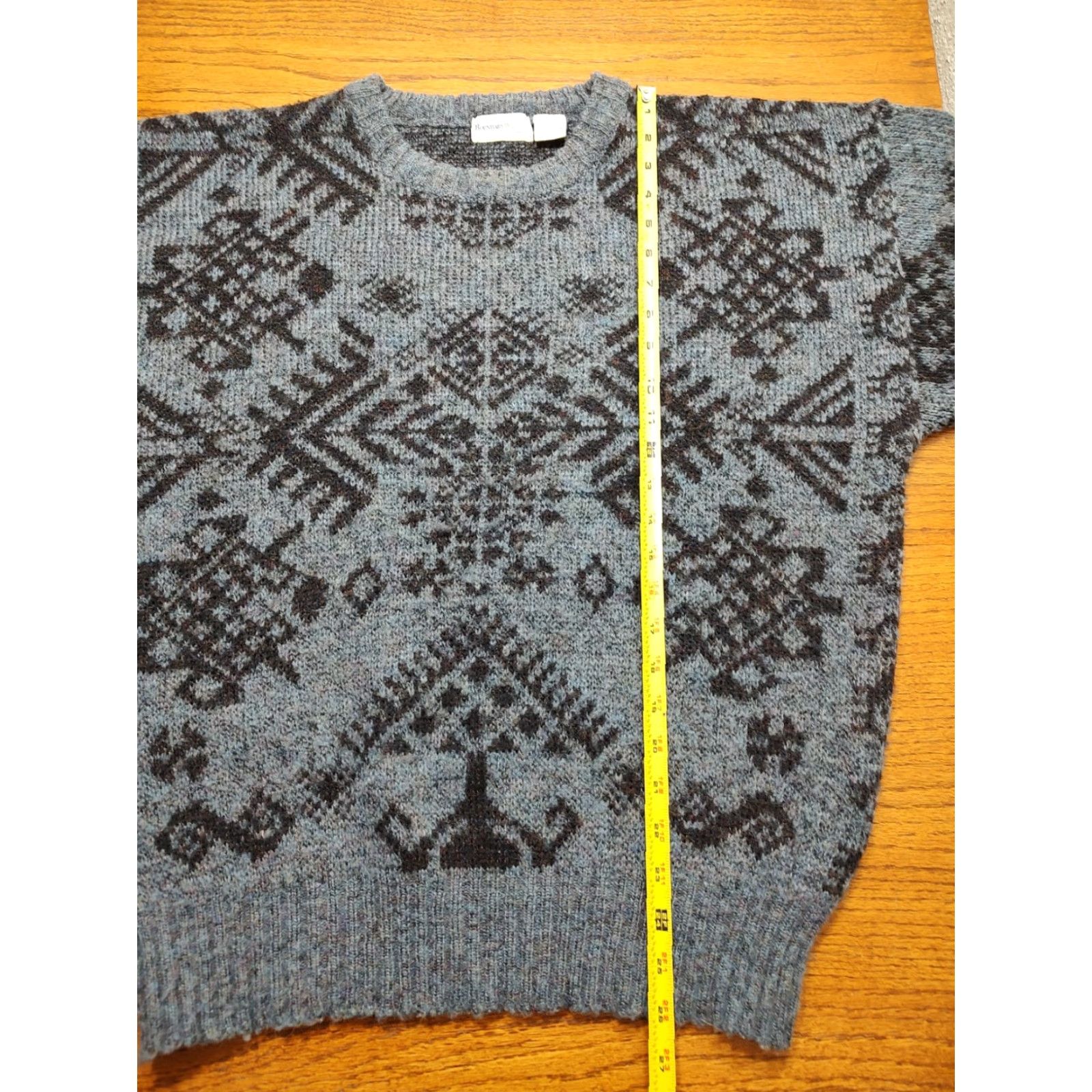 Vintage VINTAGE Boundary Waters Sweater Mens Large Blue Acrylic Geometric Knit Crew Neck Pullover Knit All Seasons 90s 80s Classic Mens Size US L / EU 52-54 / 3 - 5 Thumbnail