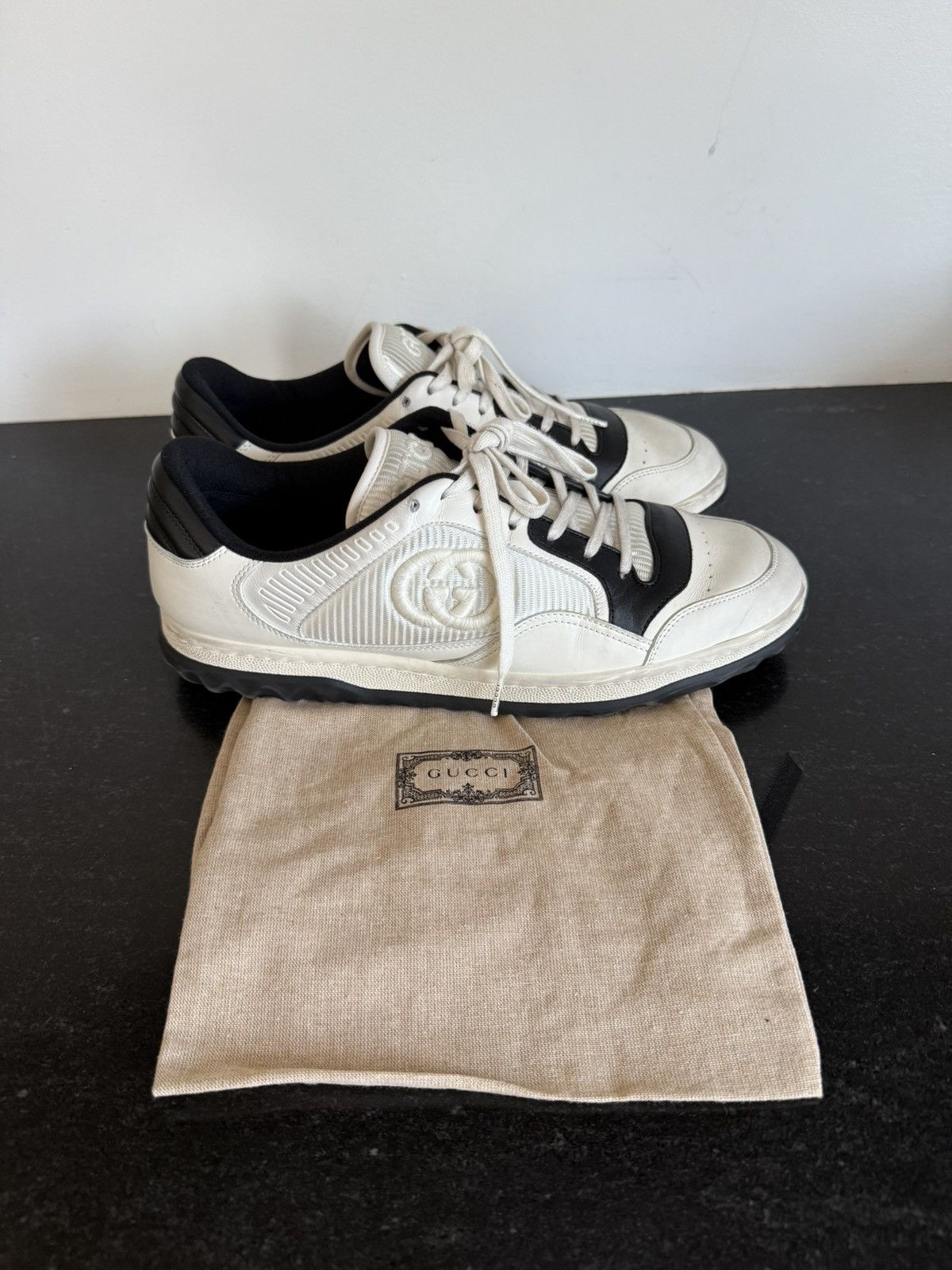 Gucci Gucci White Black Leather Low-Top Sneakers w/ GG Logo Size US 10 / EU 43 - 2 Thumbnail