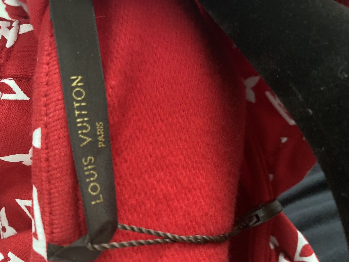 Louis Vuitton × Supreme Supreme x Louis Vuitton box logo hoody Size US S / EU 44-46 / 1 - 3 Thumbnail