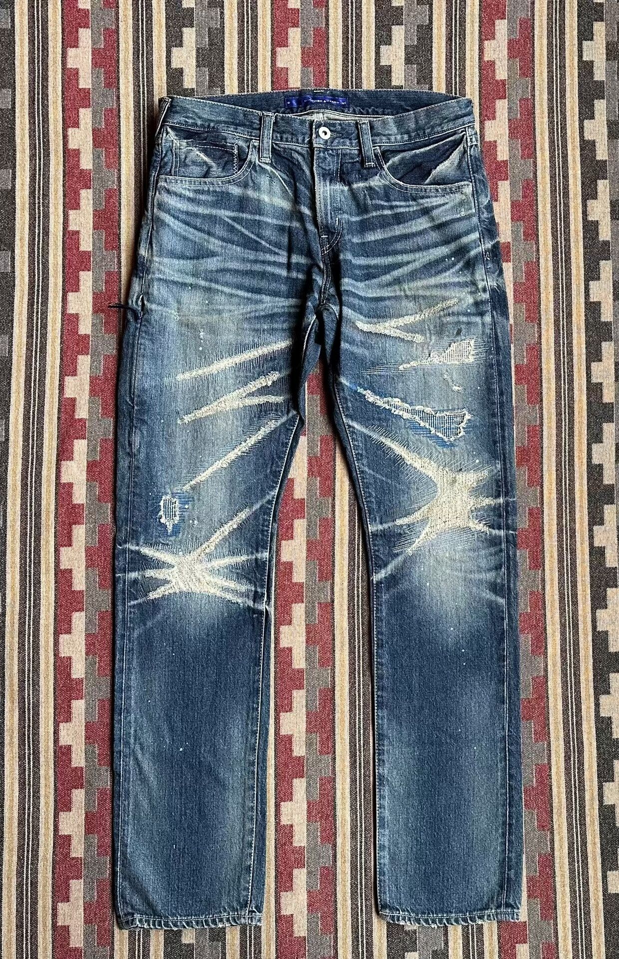 Vanquish denim by vanquish&fragment distressed jeans Size US 32 / EU 48 - 1 Thumbnail