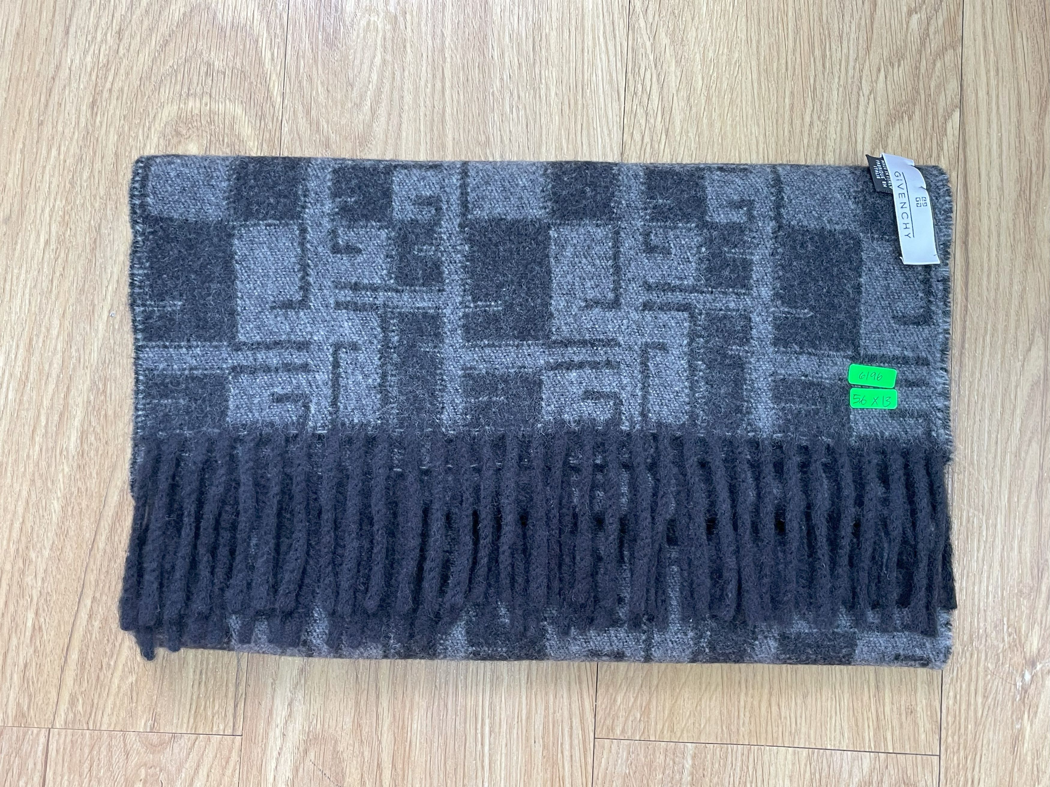 Givenchy Givenchy Scarf / Muffler - 6196 Size ONE SIZE - 9 Thumbnail