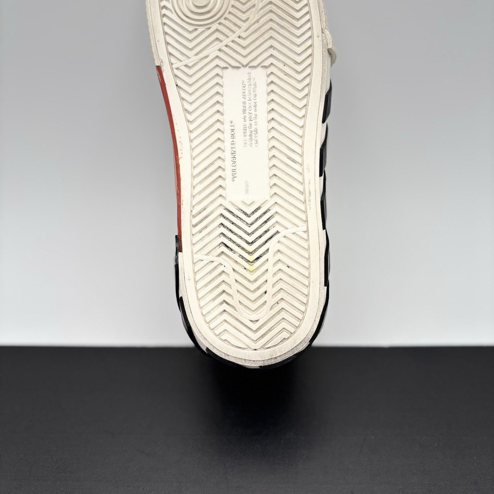 Off-White Off-White Vulc Sneaker ' White ' | GREAT CONDITION! Size US 7 / EU 40 - 19 Thumbnail