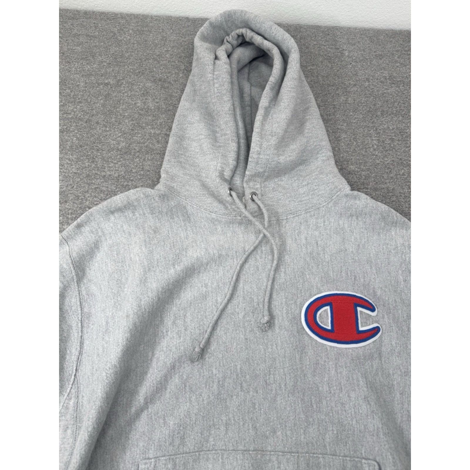 Champion VINTAGE Champion Reverse Weave Gray Hoodie Men’s M Logo Red Blue Pullover Reversible Big Logo Men Size US M / EU 48-50 / 2 - 3 Thumbnail