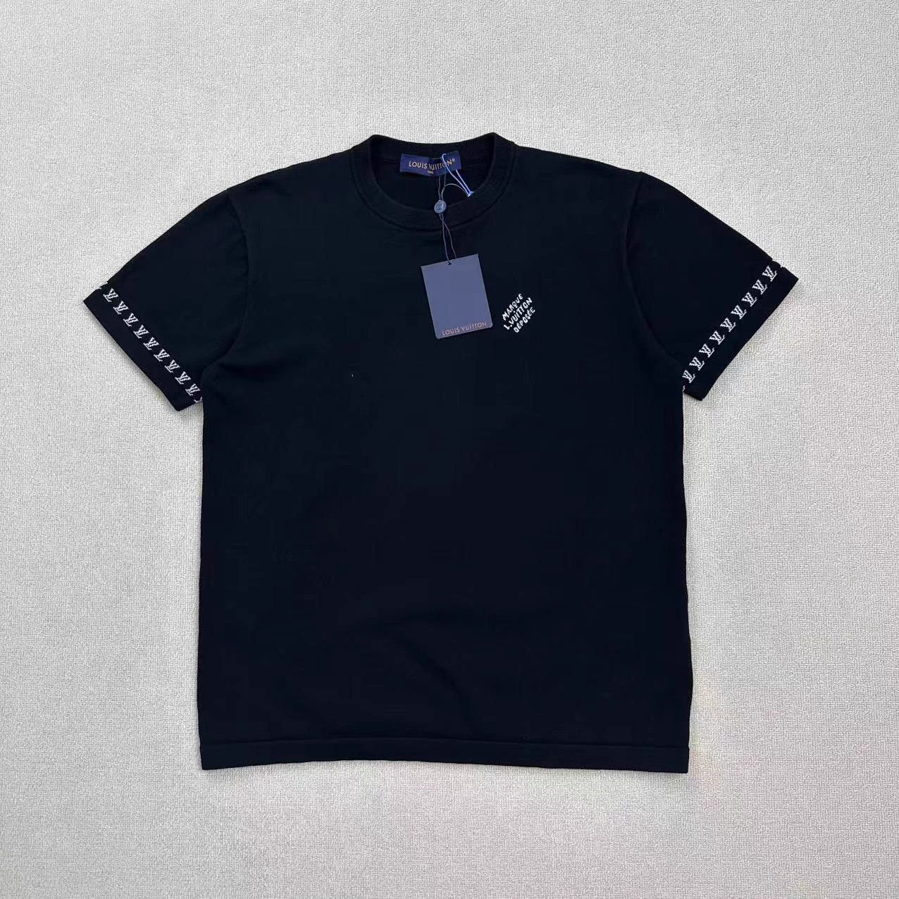 Louis Vuitton Louis Vuitton Monogram Knit Short Sleeve M Size US M / EU 48-50 / 2 - 1 Thumbnail