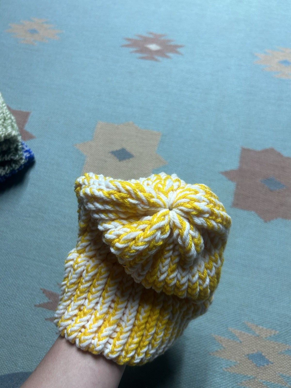 Vintage Hand knit crochet beanie skull winter hat 2 tone one size Size ONE SIZE - 4 Thumbnail