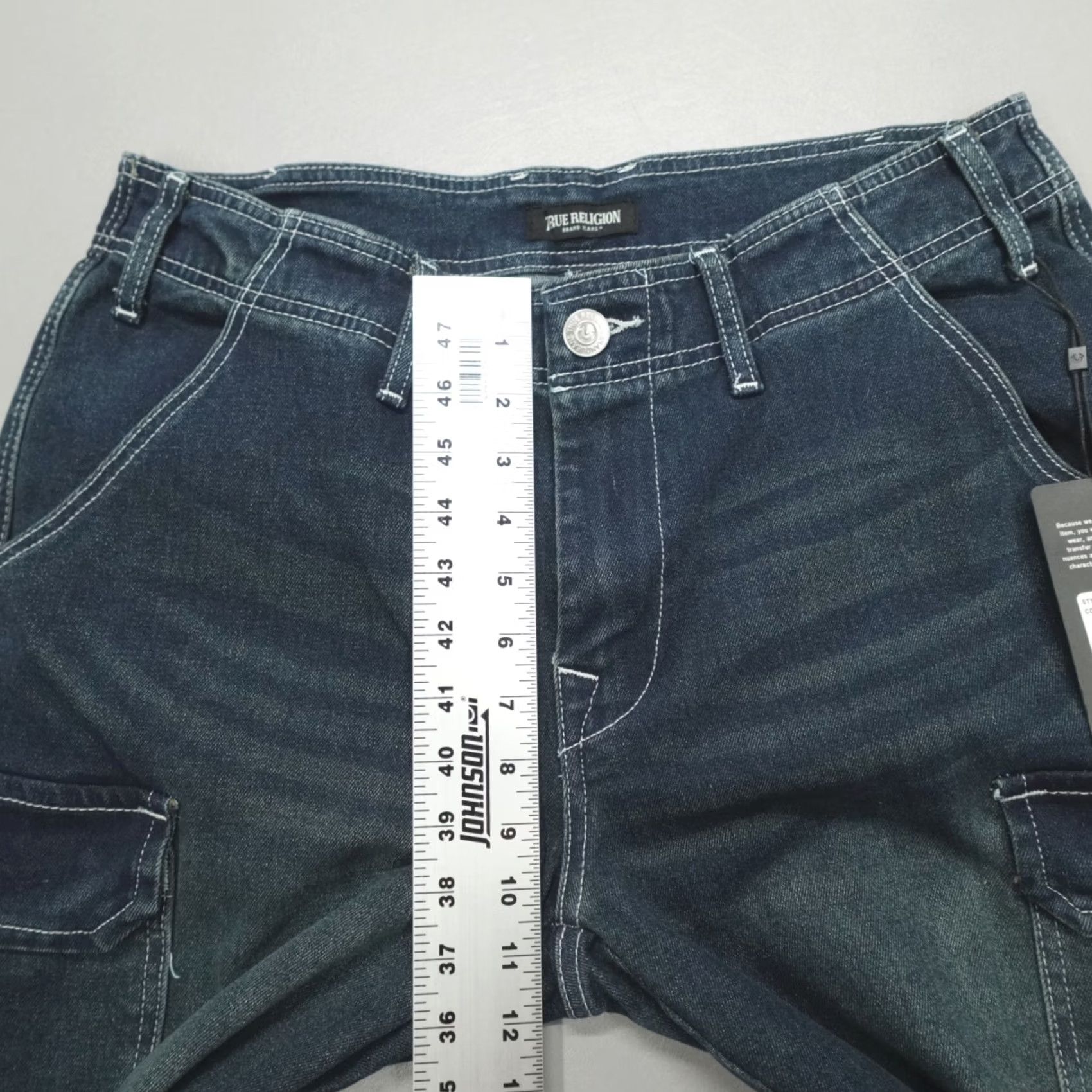 True Religion True Religion Denim Cargo Pants Men's Size 30 32Wx32L Medium Amber Nights Wash Cargo Pocket 5-Pocket Design Hip Hop Relaxed Jeans Mens Size US 30 / EU 46 - 5 Thumbnail