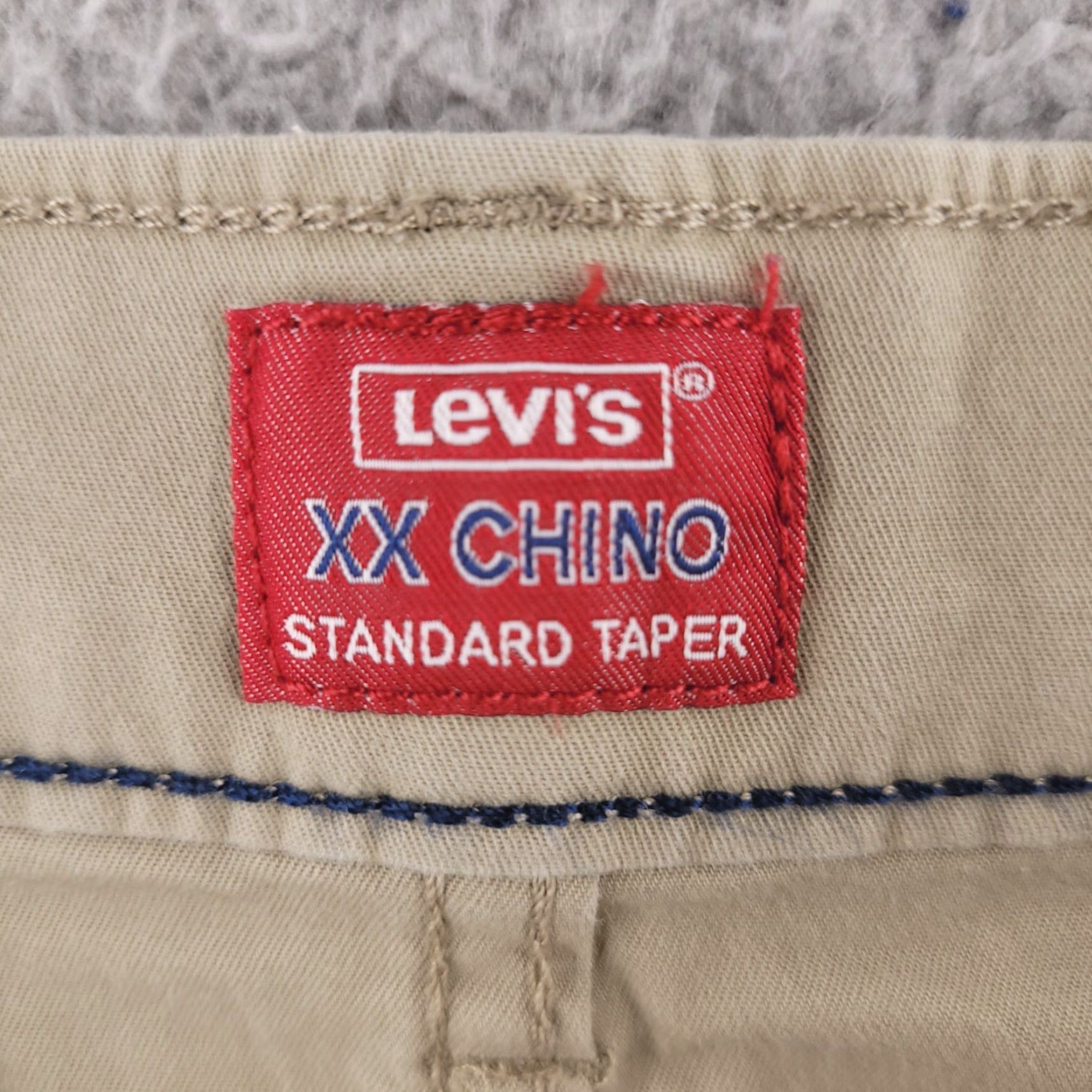 Levi's Levi's Shorts Mens 42 Chino Tan Beige Cotton Flat Front 9" Inseam Size US 42 / EU 58 - 2 Thumbnail