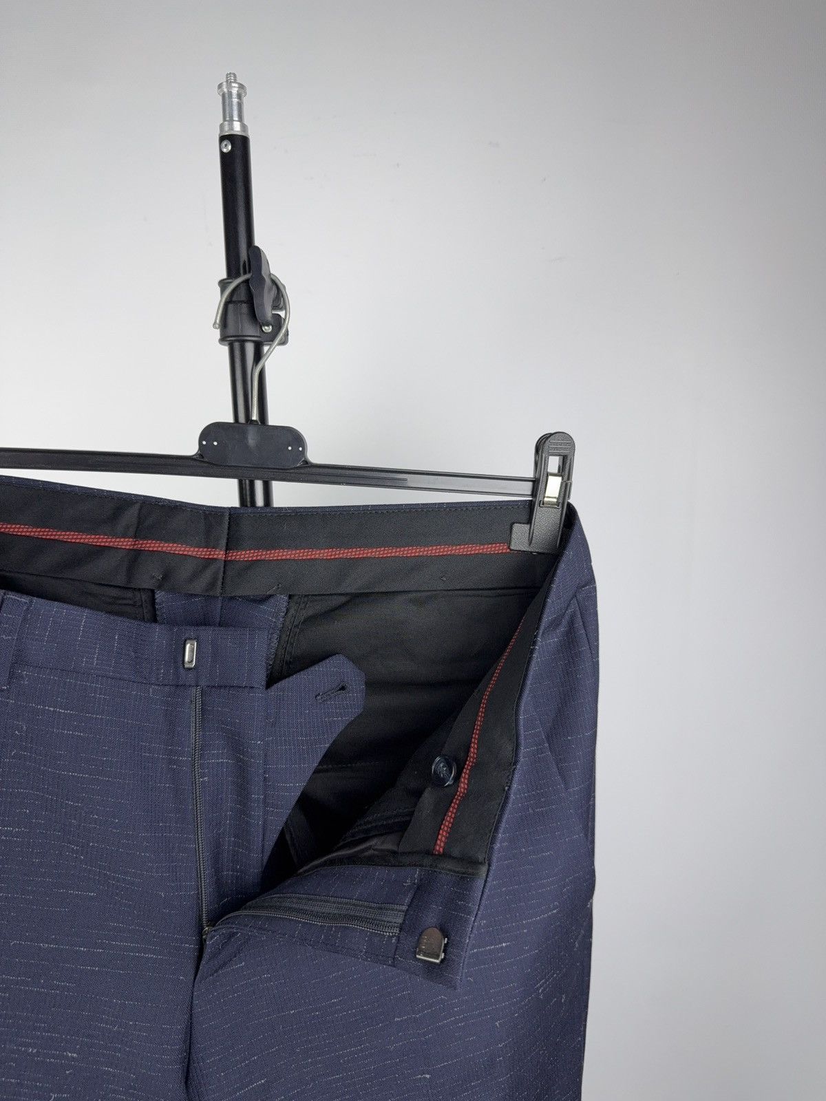 Hugo Boss Luxury 00s Hugo Boss Textured Formal Pants Navy Slim Dress Size US 32 / EU 48 - 13 Thumbnail