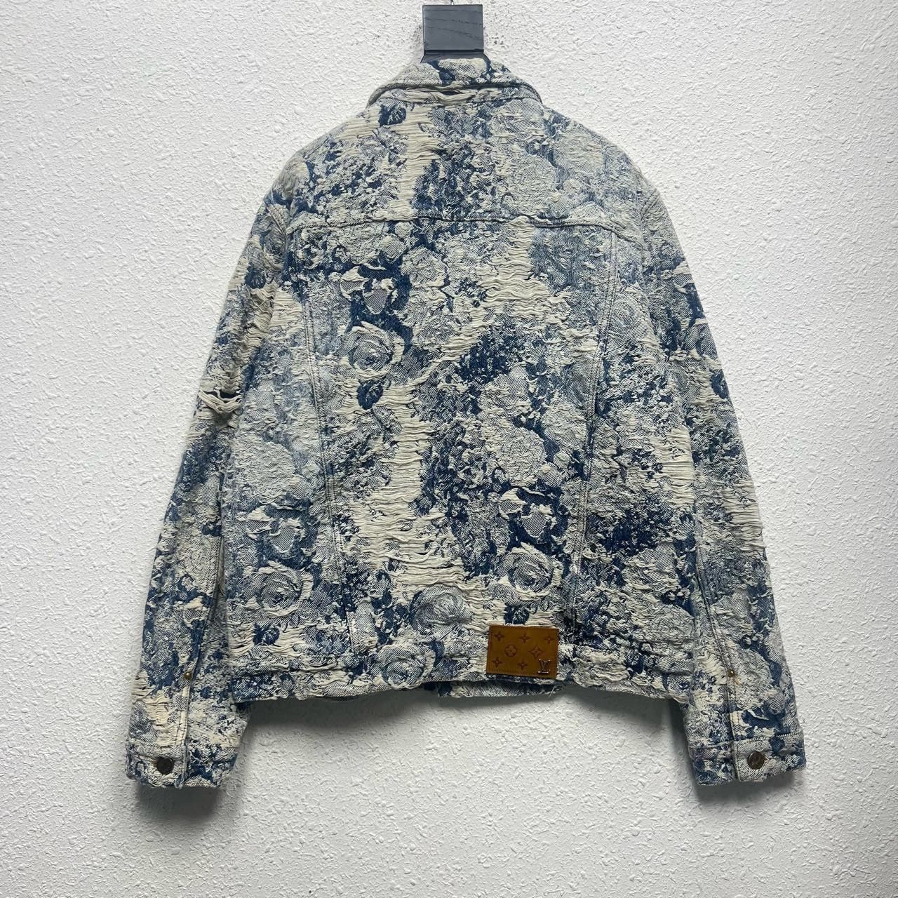 Louis Vuitton Louis Vuttion Erosive Floral Destruction Denim Jacket Nexta Size US L / EU 52-54 / 3 - 2 Thumbnail