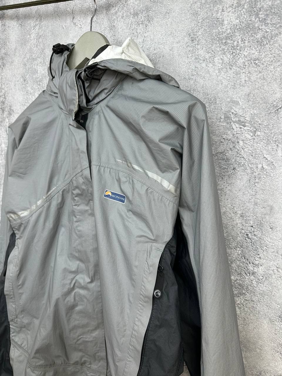 Montane Montane Nylon Windbreaker Jacket Hood Waterproof Long Size L / US 10 / IT 46 - 5 Thumbnail